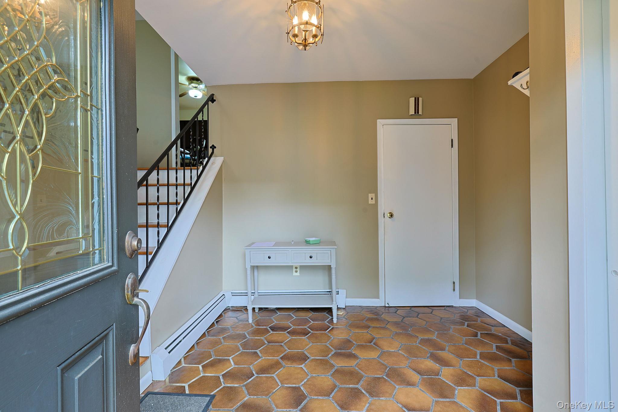 2nd image of 18 Hillside Rd, Wawayanda, NY 10973 | MLS# 1030873