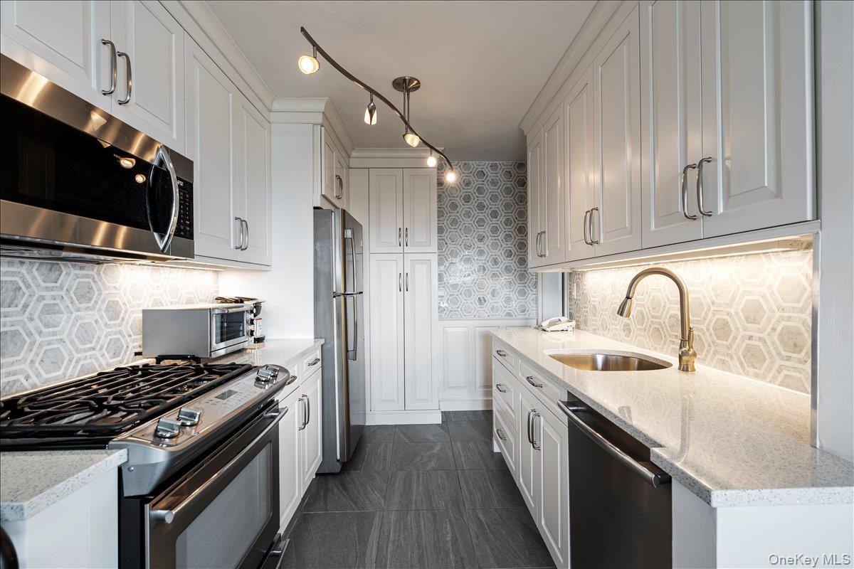 5th image of 18-15 215Th St #10D, New York, NY 11360 | MLS# 1030881