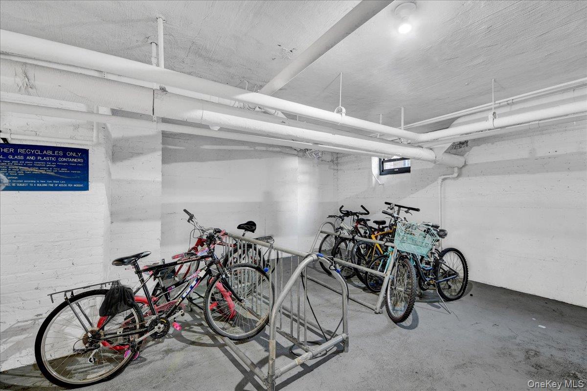 2nd image of 210 Martine Ave, White Plains, NY 10601