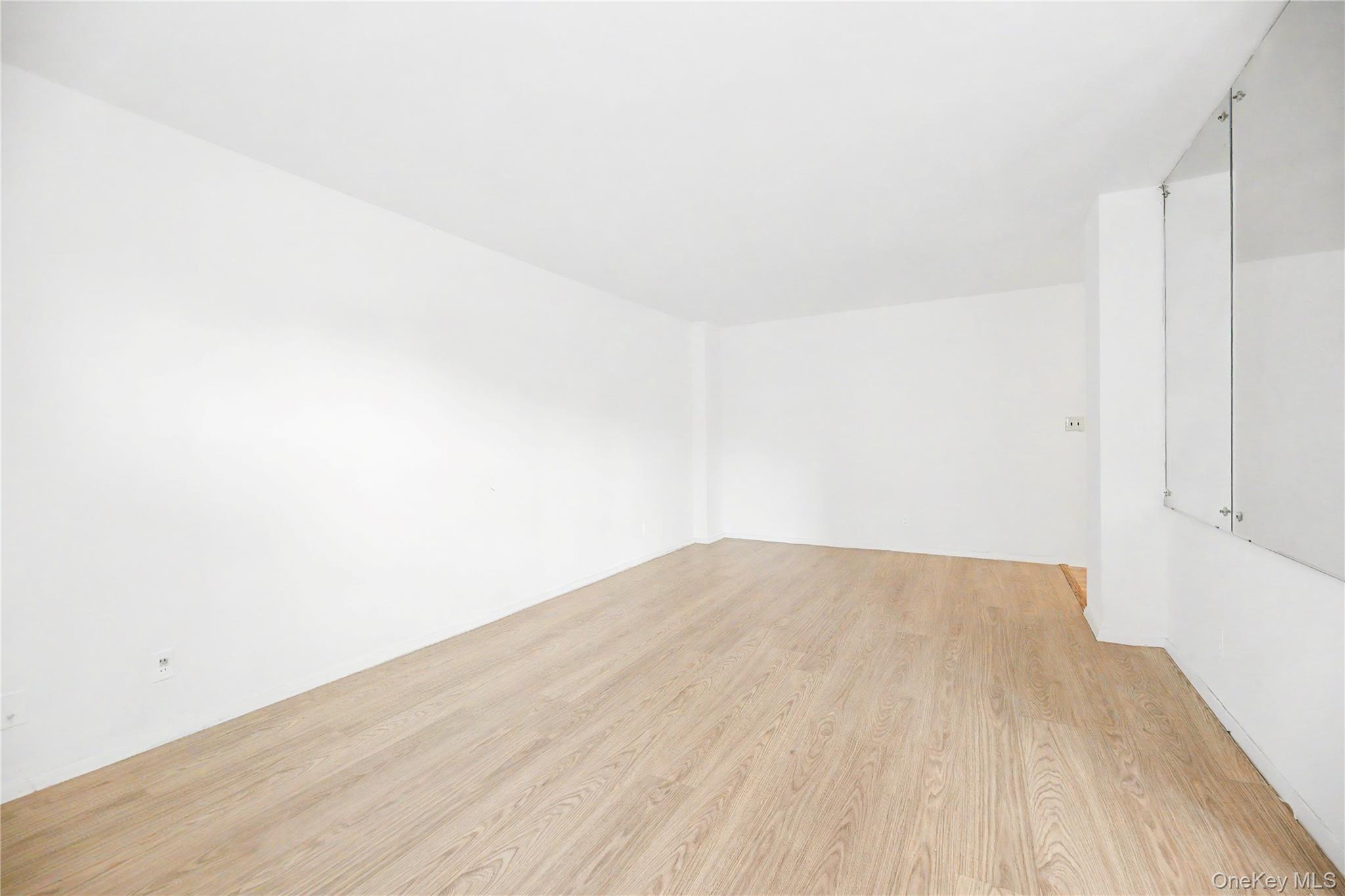 5th image of 3130 Irwin Ave #4B, New York, NY 10463 | MLS# 1030894