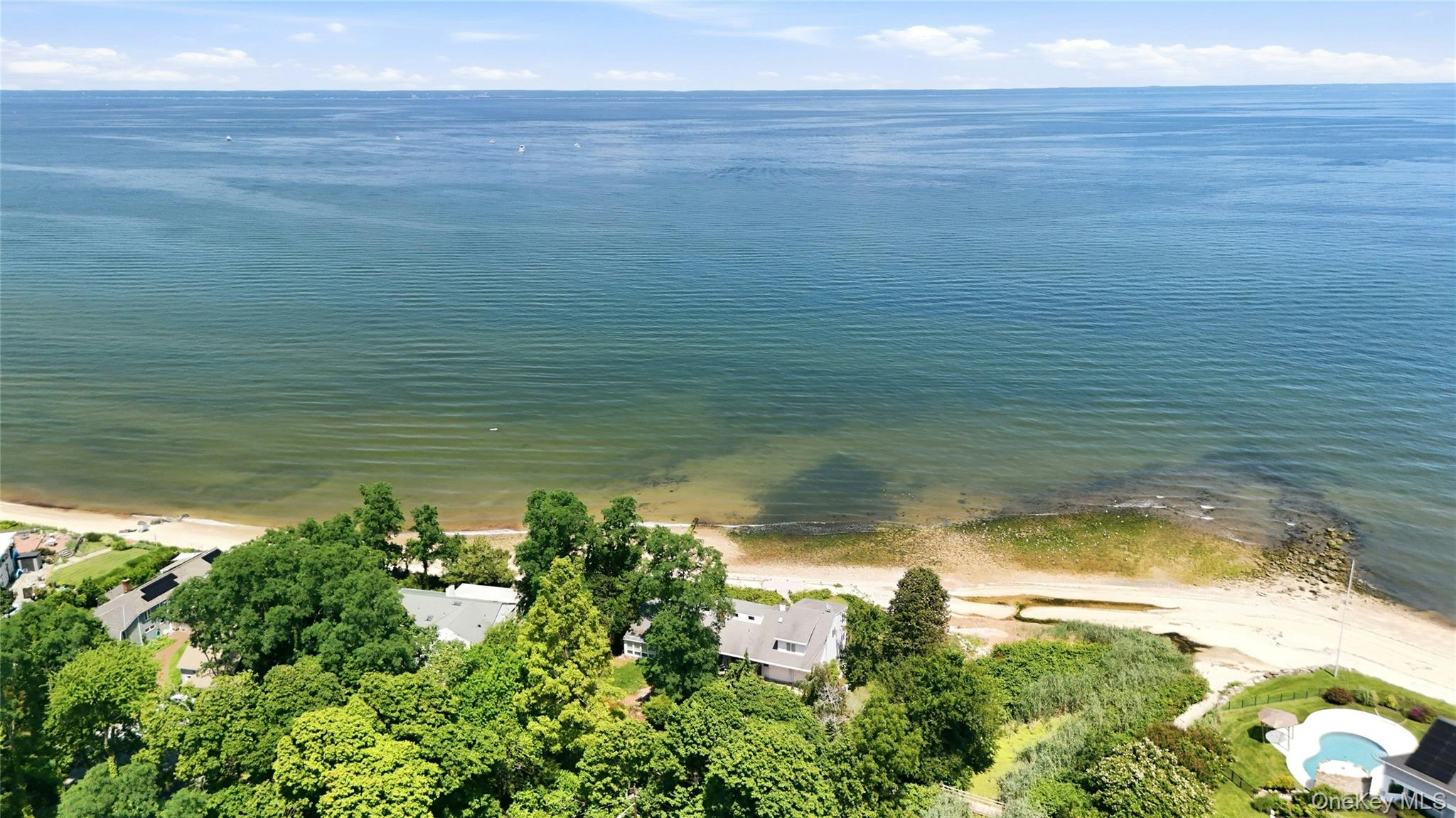 4th image of 91 Fresh Pond Rd, Huntington, NY 11768 | MLS# 1030897