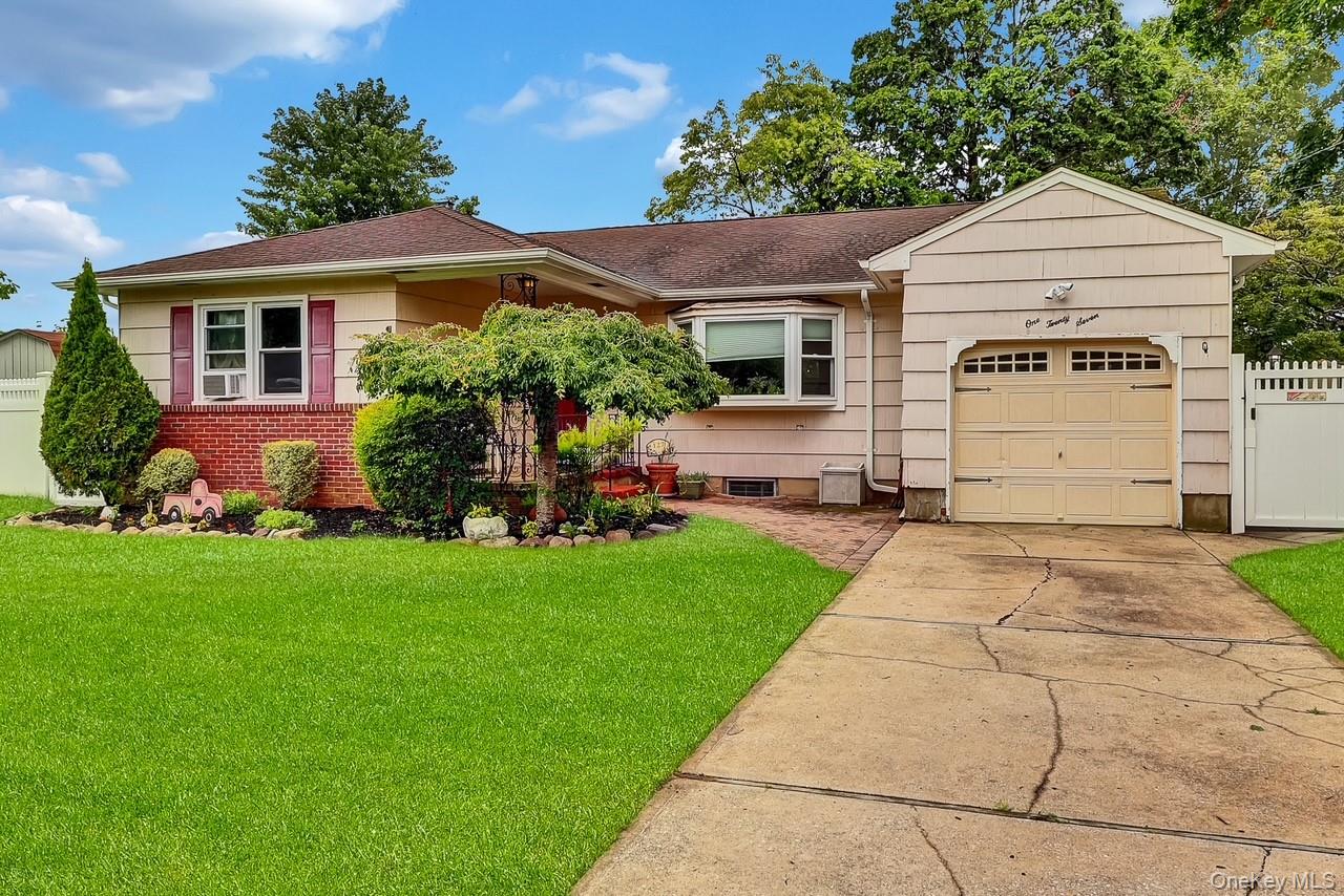 1st image of 127 Queens Ave, West Babylon, NY 11704 | MLS# 1030921