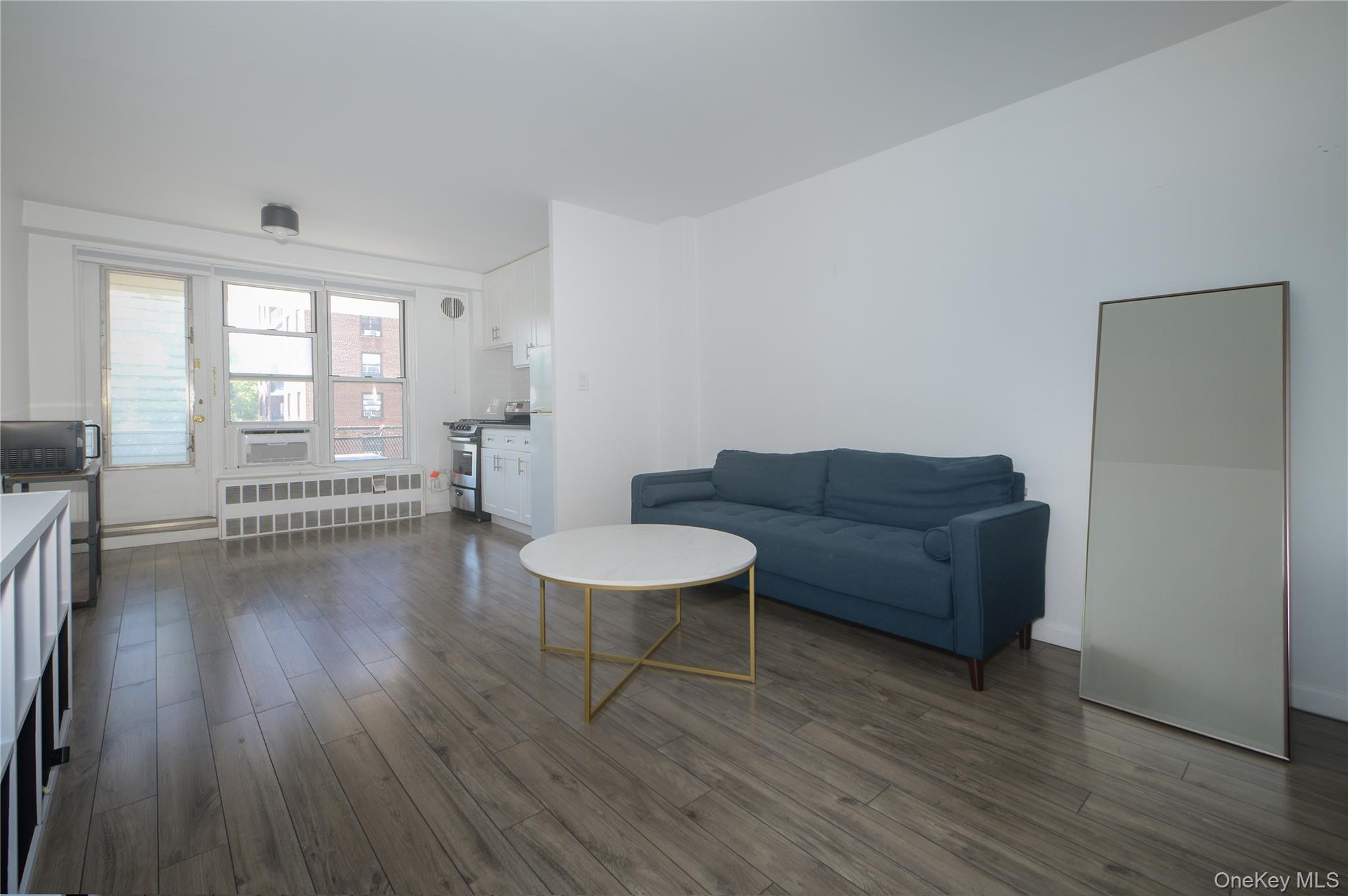 3rd image of 35-31 85Th St, New York, NY 11372