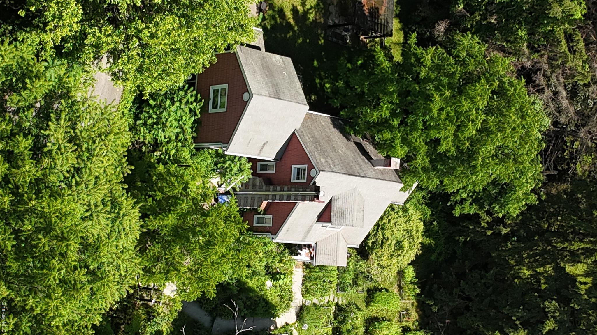 2nd image of 12 Tuscany Dr #8-12, Wappinger, NY 12590 | MLS# 1030935
