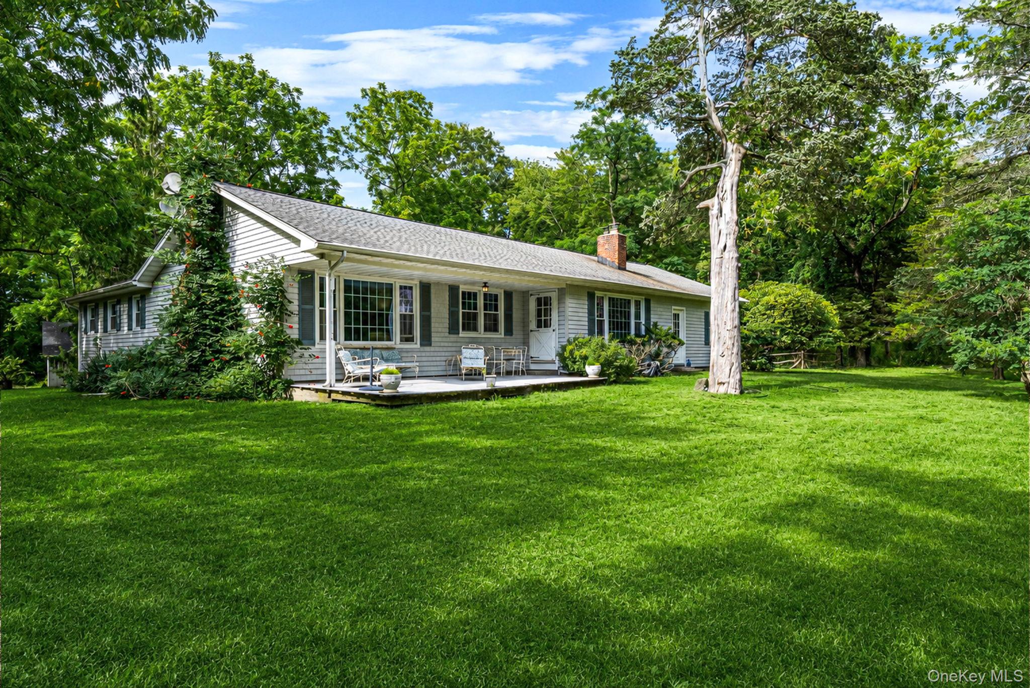 4th image of 42 E Bartlett Rd, Brookhaven, NY 11953 | MLS# 1030942