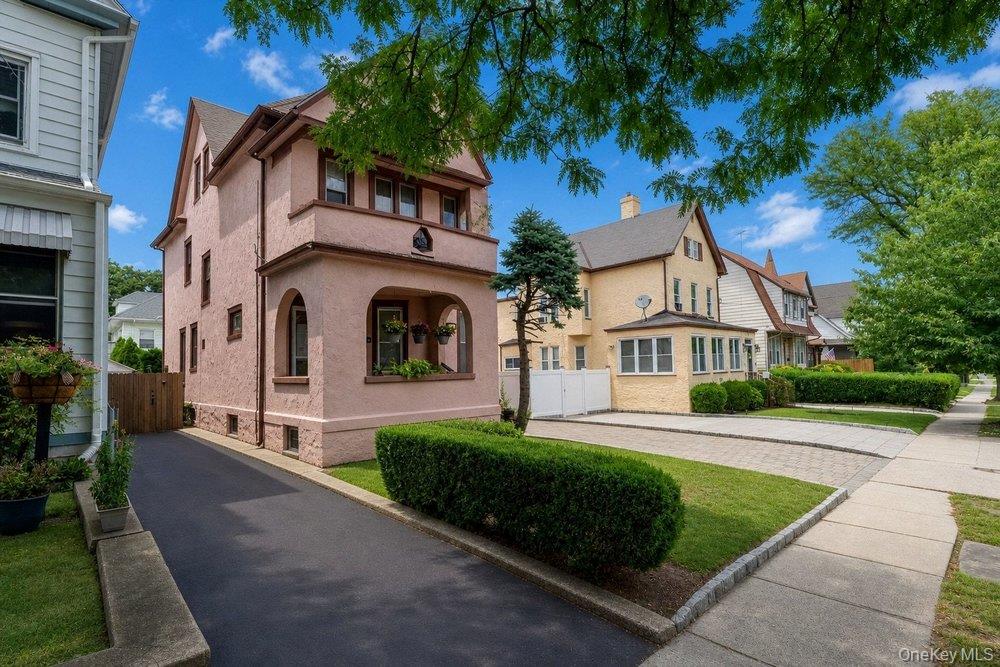 2nd image of 129 Urban St, Mount Vernon, NY 10552 | MLS# 1030951