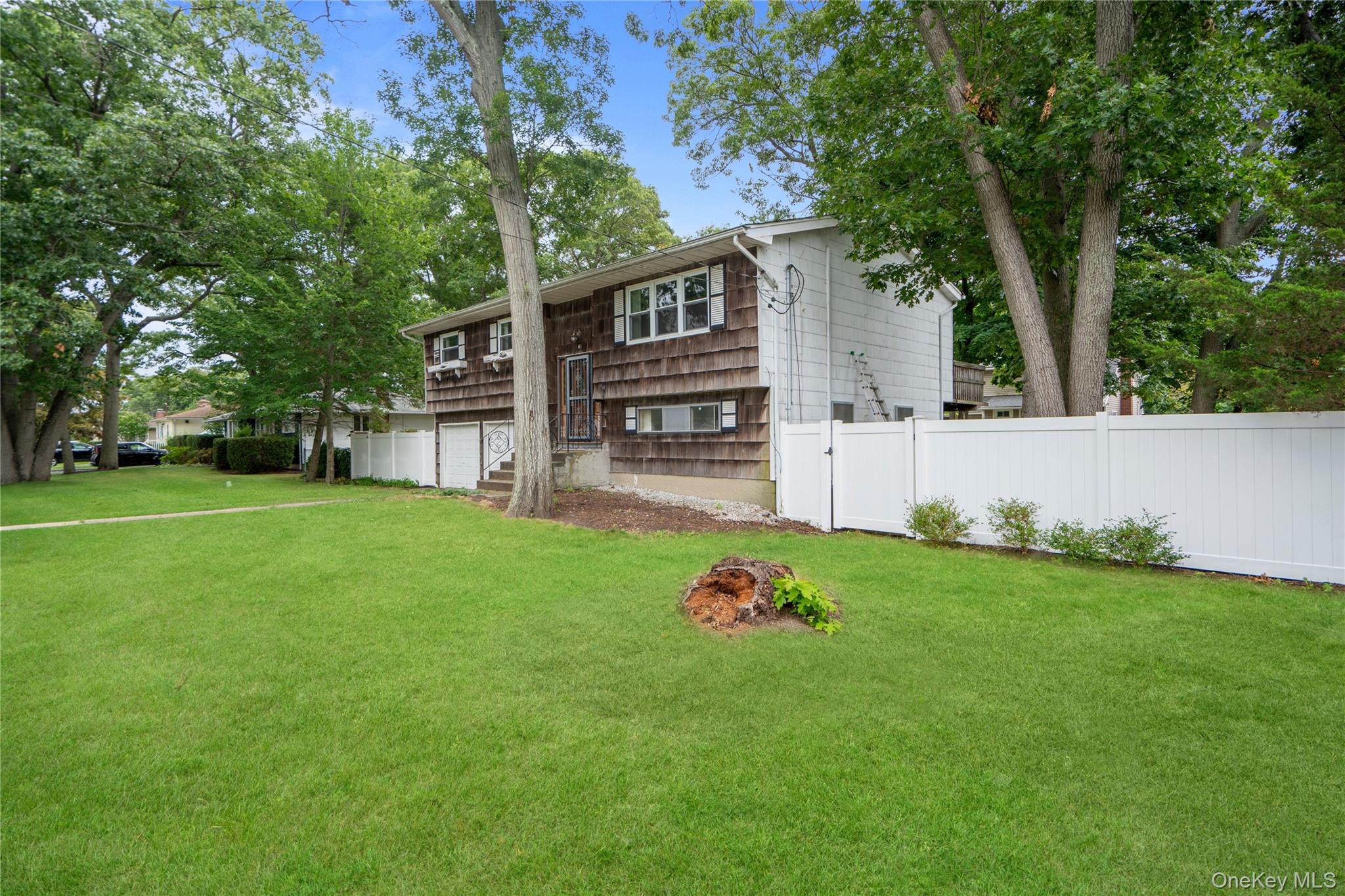 3rd image of 8 Rodney Ave, Islip, NY 11752 | MLS# 1030978