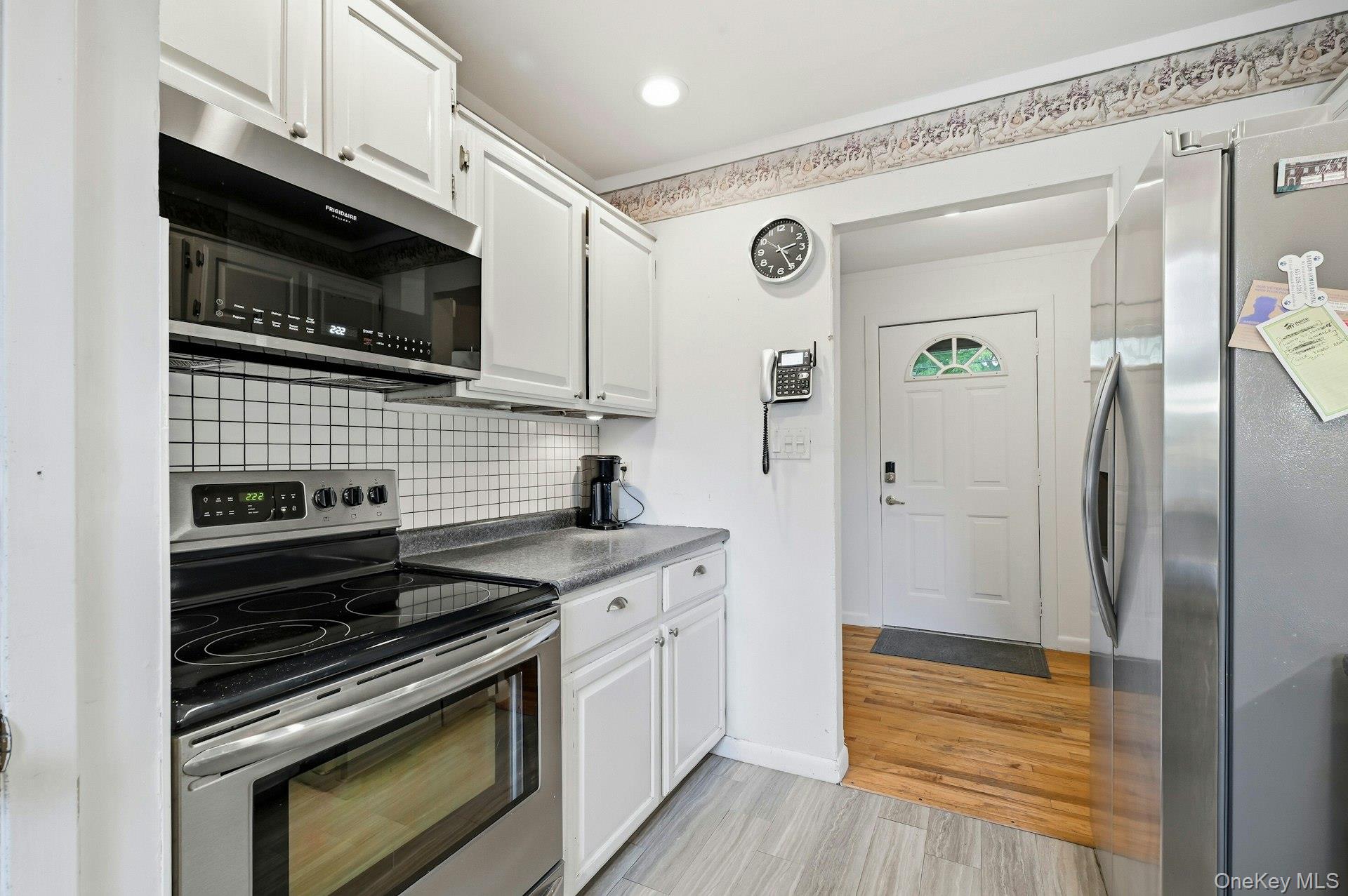 5th image of 43 Tappan Ave, Babylon, NY 11702 | MLS# 1030993