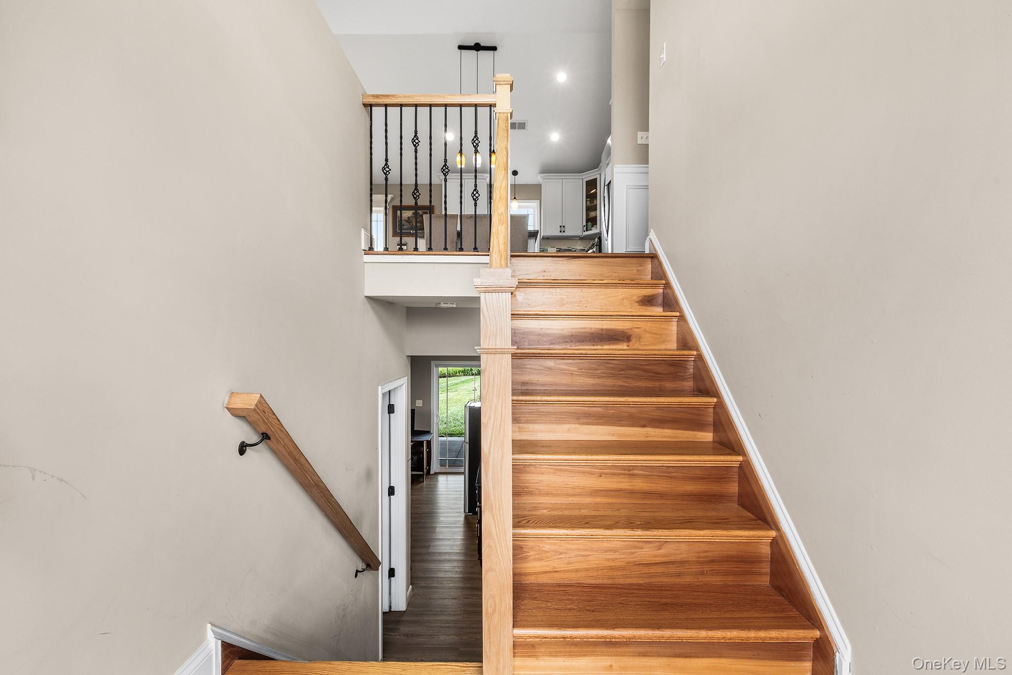 5th image of 21 Meadow View Dr, Marlboro, NY 12542 | MLS# 1030995