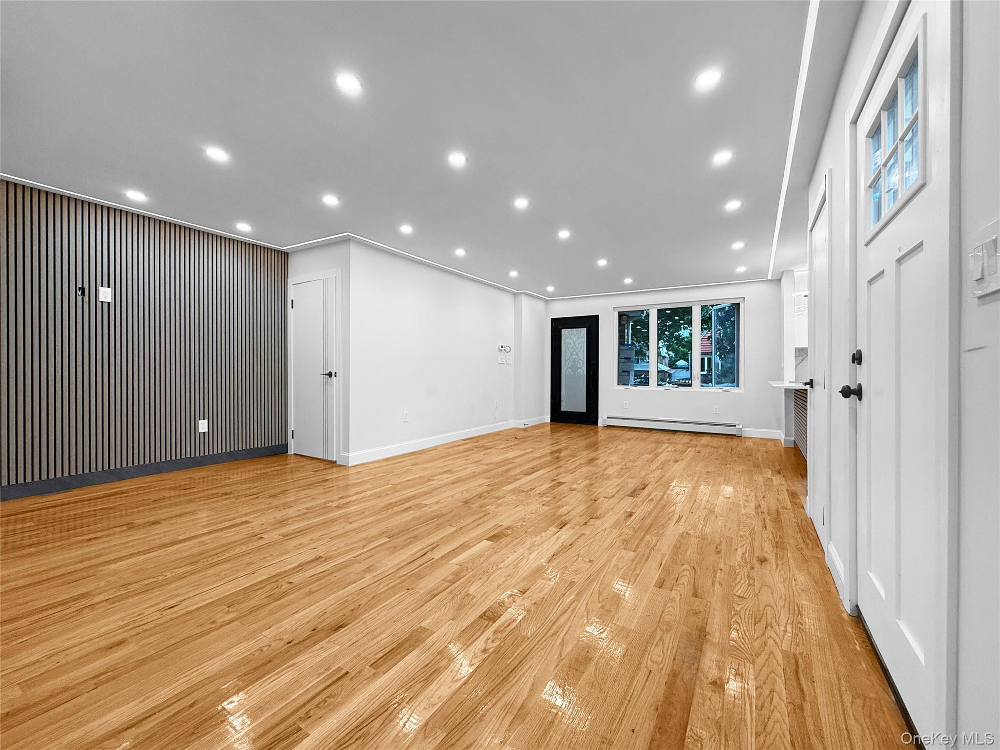 4th image of 14320 182Nd Pl, New York, NY 11413 | MLS# 1030998