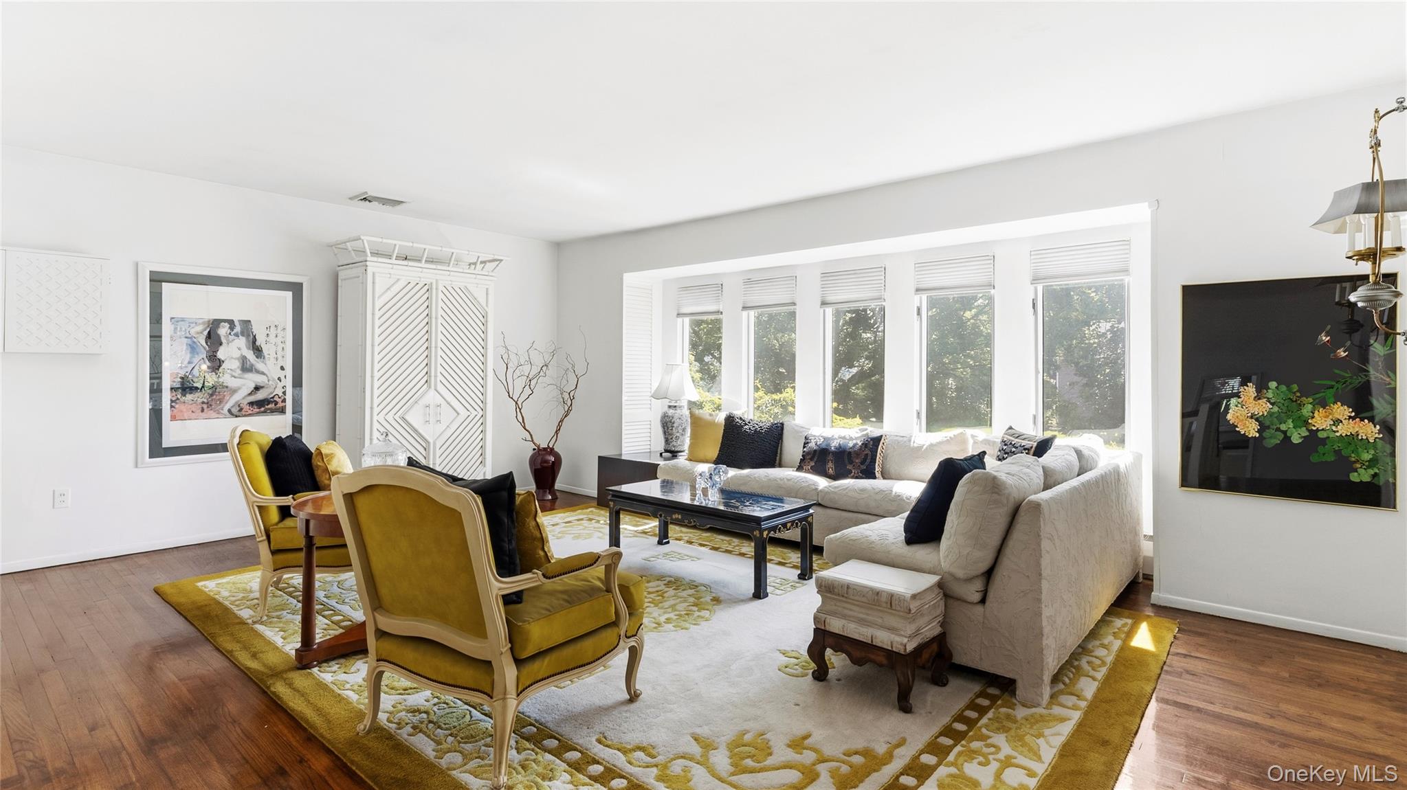 2nd image of 20 Acorn Ln, Oyster Bay, NY 11803 | MLS# 1031002