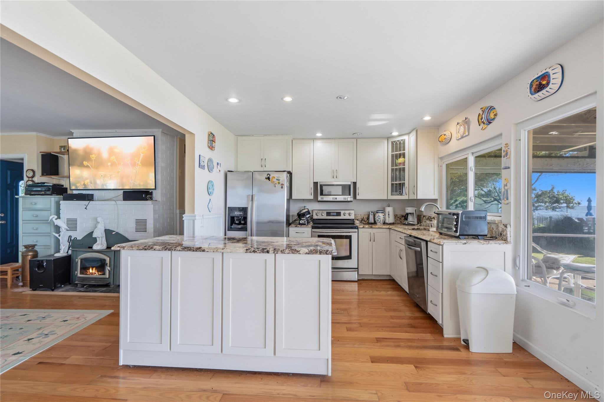 2nd image of 62 Grandview Dr, Brookhaven, NY 11967 | MLS# 1031018