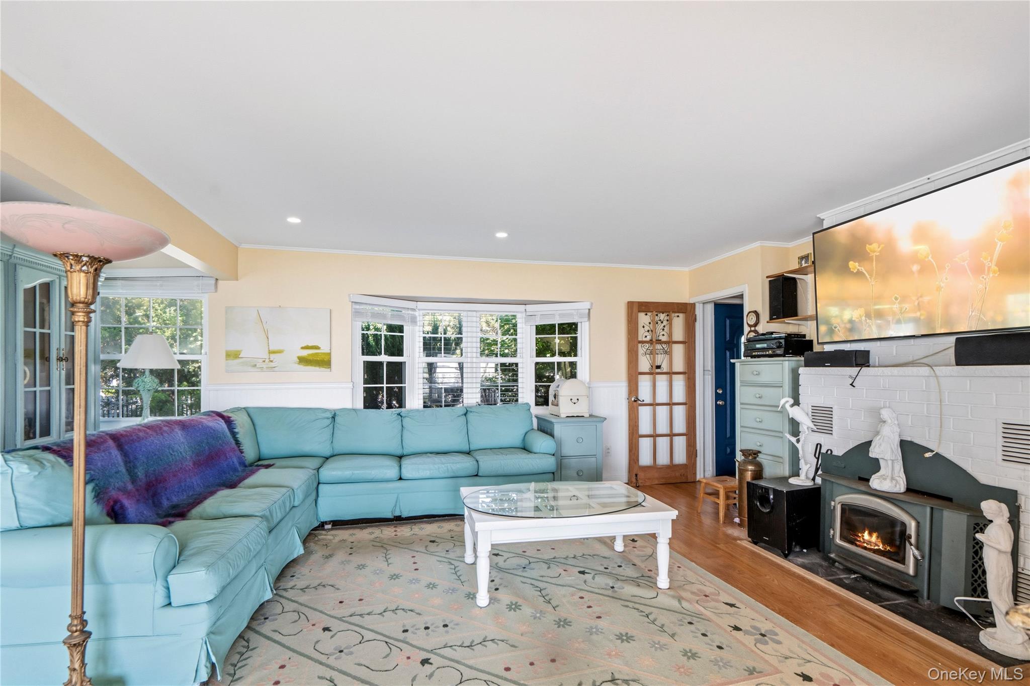 4th image of 62 Grandview Dr, Brookhaven, NY 11967 | MLS# 1031018