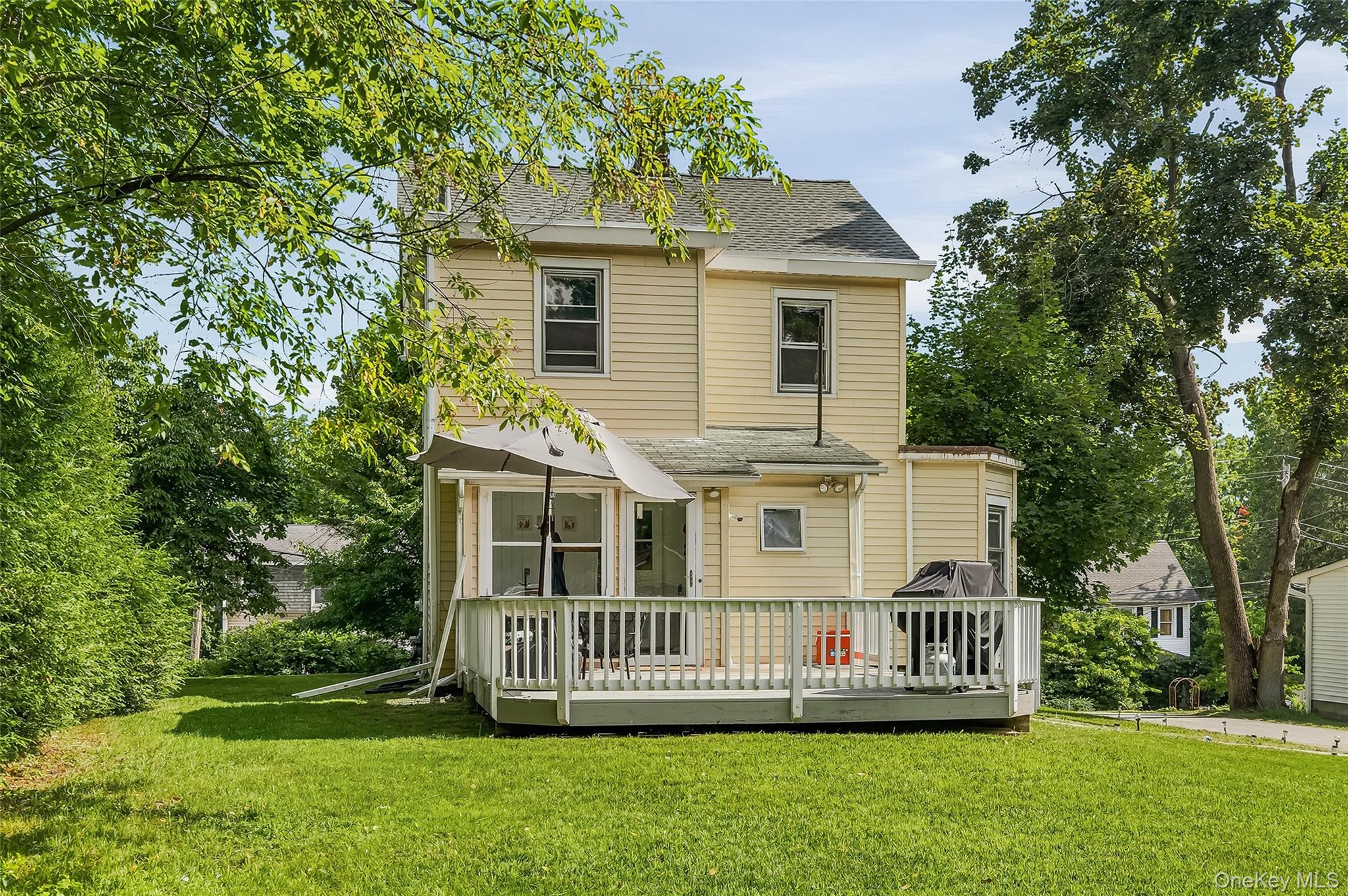 2nd image of 10 Park Ave, Woodbury, NY 10930 | MLS# 1031034