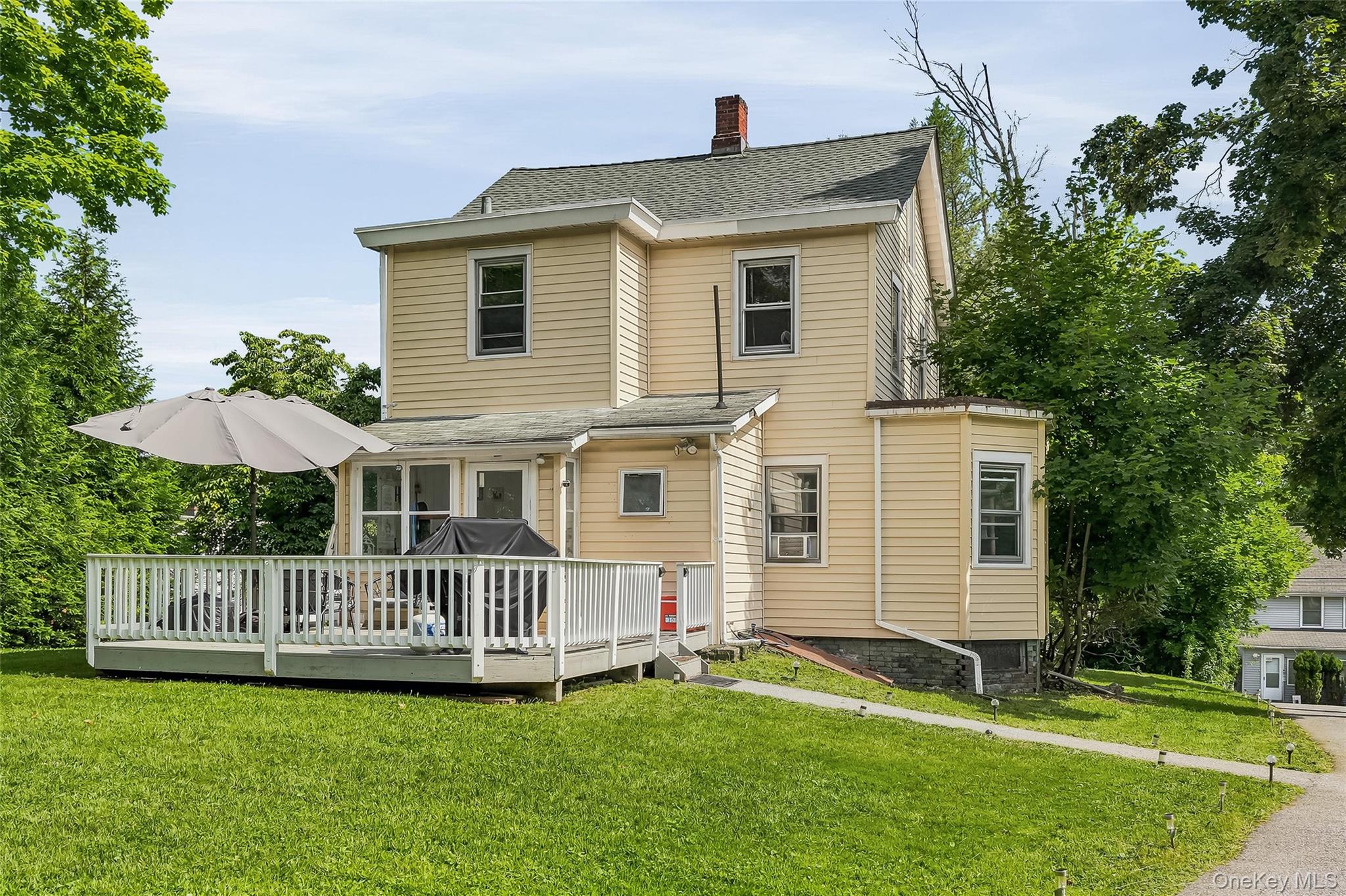 1st image of 10 Park Ave, Woodbury, NY 10930 | MLS# 1031034