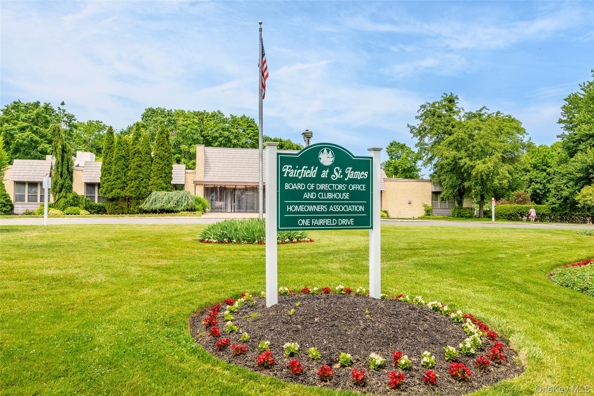 35th image of 302 Bentley Ct W, Smithtown, NY 11780 | MLS# 1031076