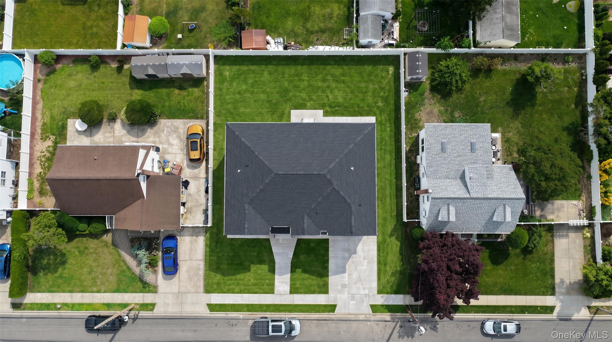 32nd image of 1025 Mirabelle Ave, Hempstead, NY 11590 | MLS# 1031113