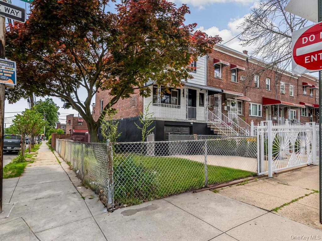 2nd image of 1066 E 219th St, New York, NY 10469 | MLS# 1031116