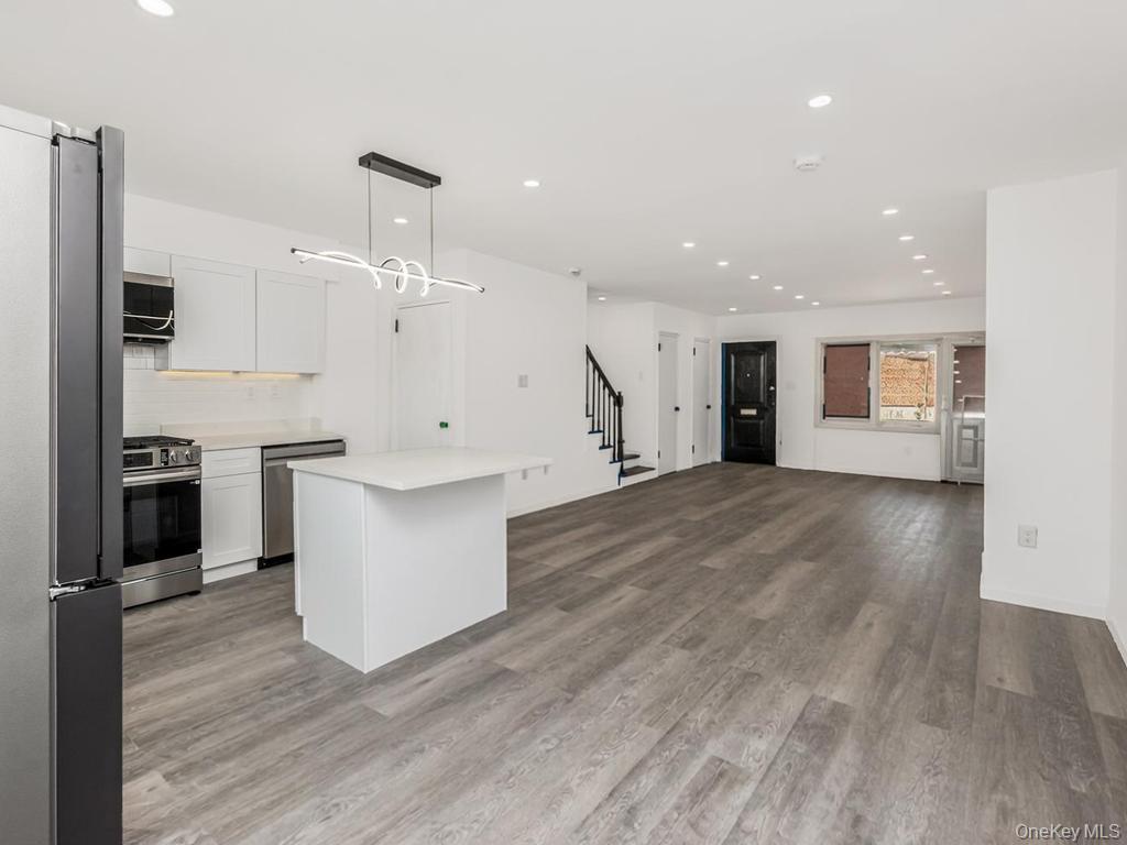 5th image of 1066 E 219Th St, New York, NY 10469 | MLS# 1031116