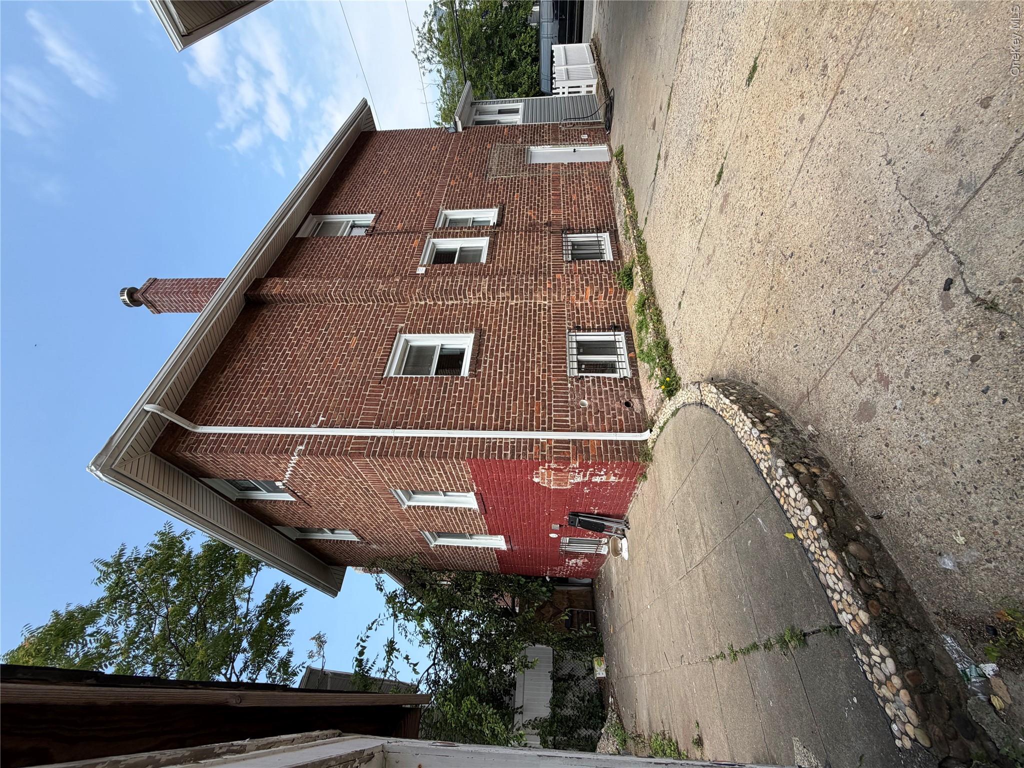 2nd image of 2431 Deerfield Rd, New York, NY 11691 | MLS# 1031117