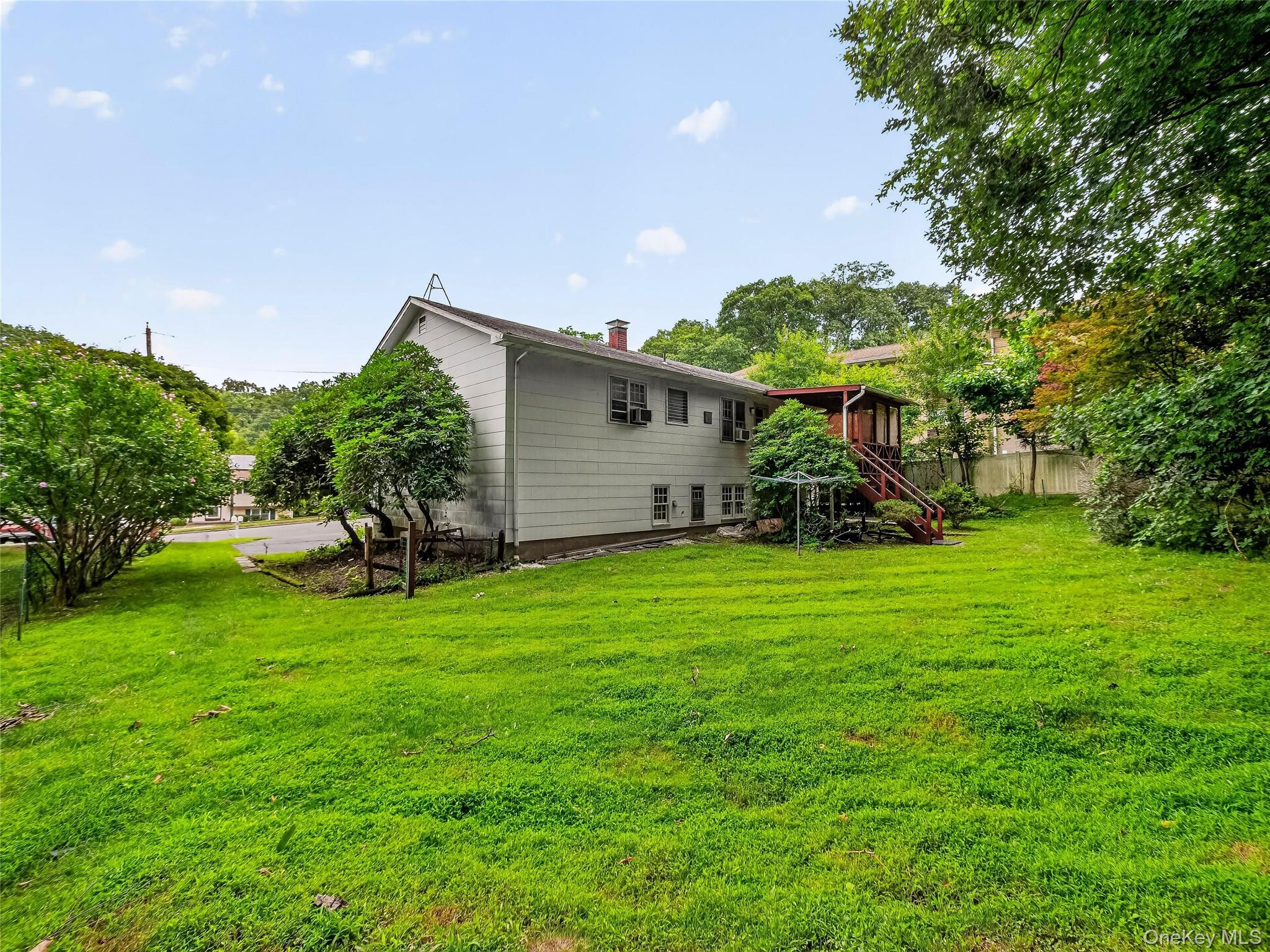33rd image of 794 Brookridge Dr, Clarkstown, NY 10989 | MLS# 1031152