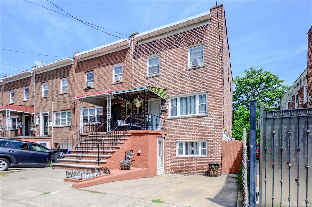 1st image of 1912 Hunt Ave, New York, NY 10462 | MLS# 1031157
