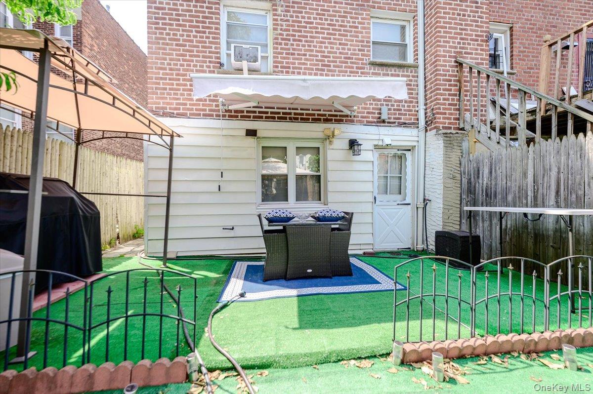 22nd image of 1912 Hunt Ave, New York, NY 10462 | MLS# 1031157