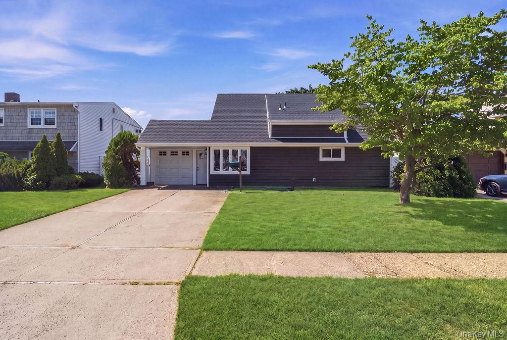 2nd image of 56 Summer Ln, Oyster Bay, NY 11801 | MLS# 1031167