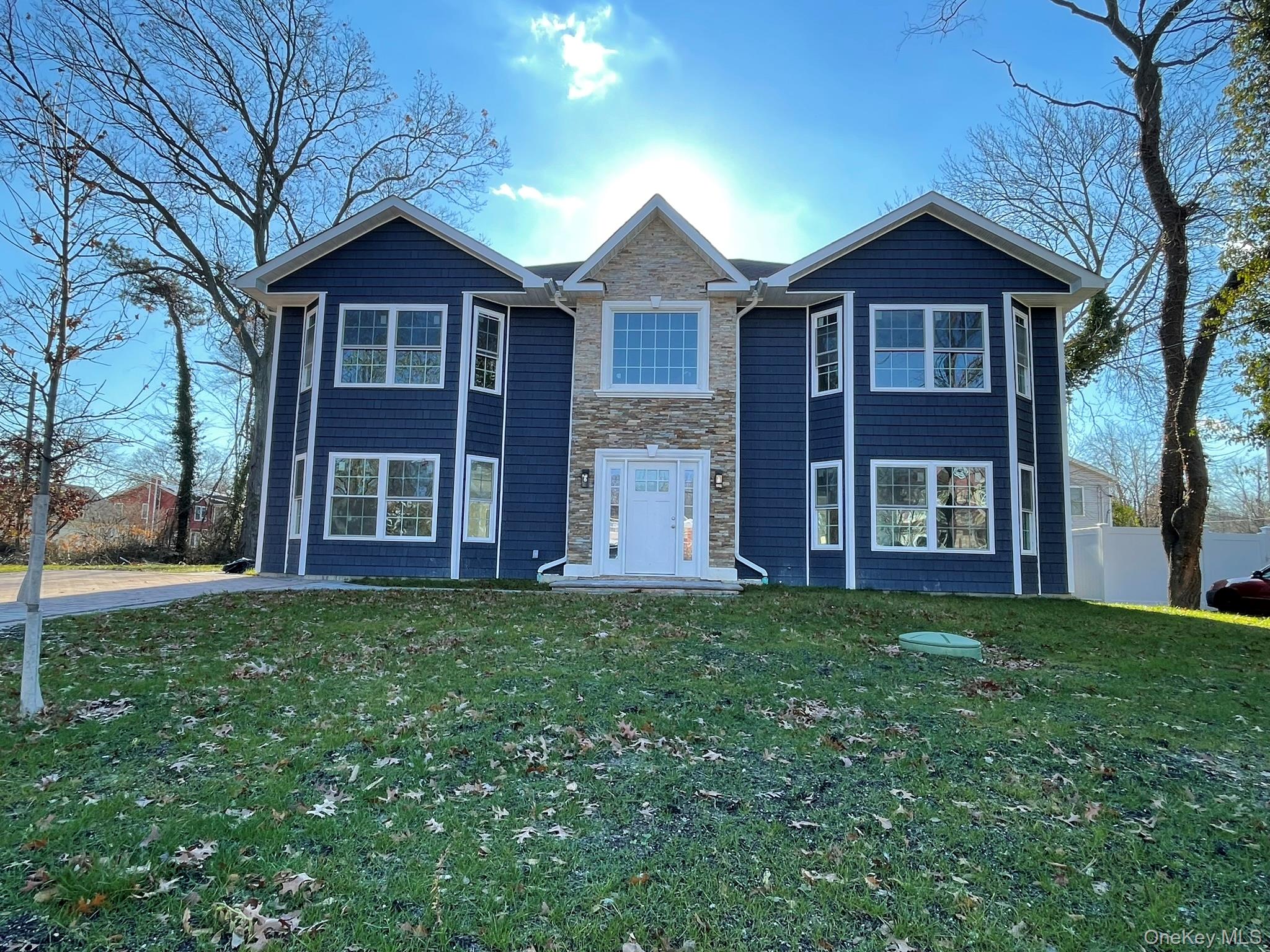 4th image of 12 Beech St, Babylon, NY 11798 | MLS# 1031178