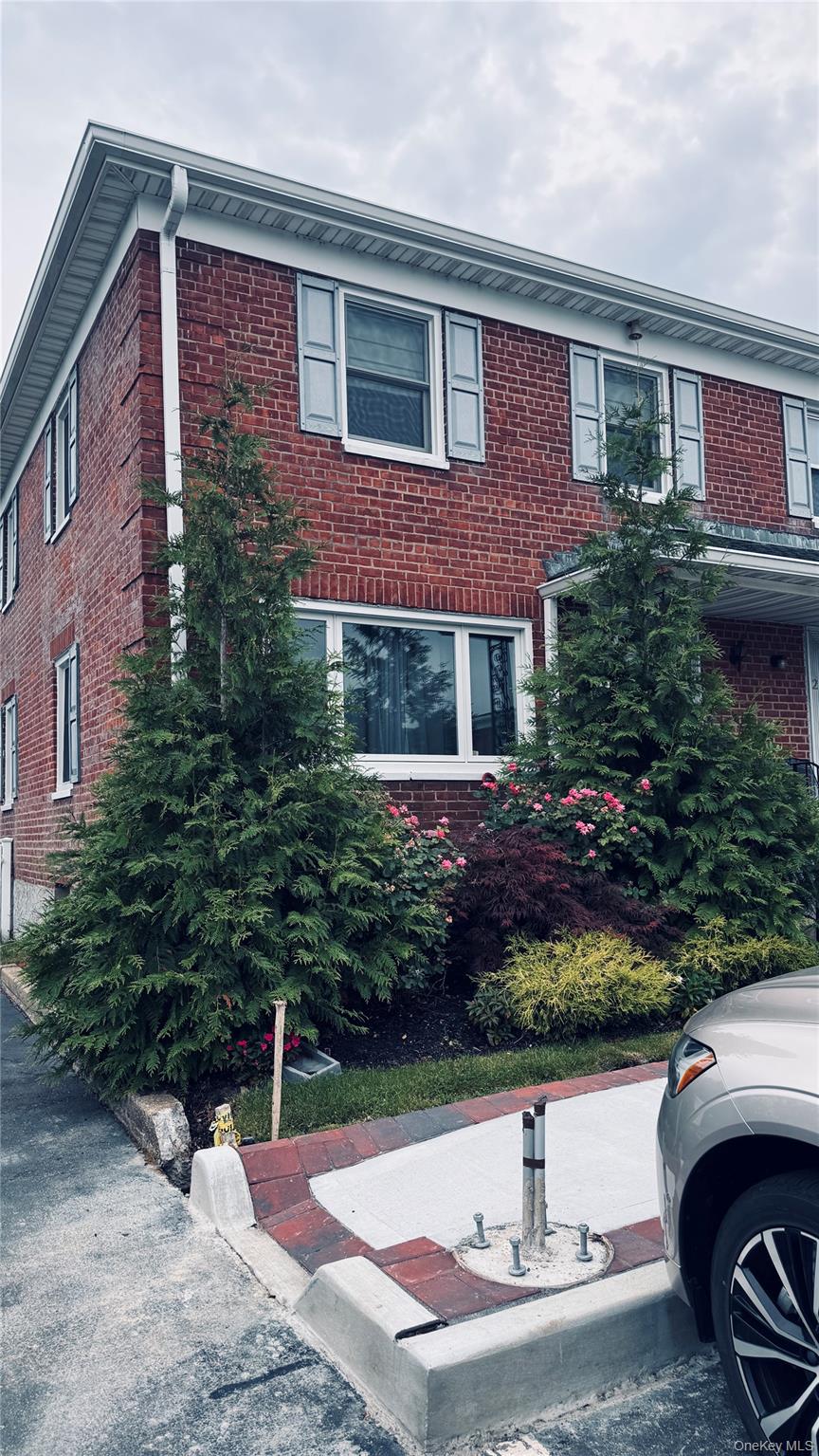 4th image of 3530 Long Bch Rd, Hempstead, NY 11572