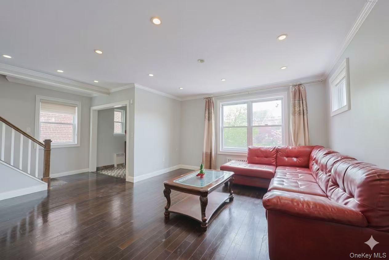 2nd image of 1194 Lydig Ave, New York, NY 10461 | MLS# 1031186