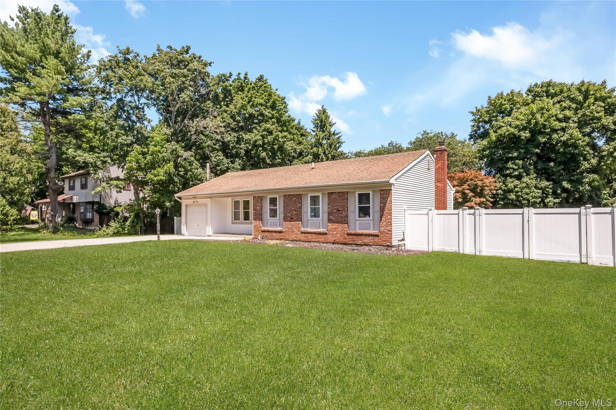 3rd image of 93 Raynor Rd, Brookhaven, NY 11961 | MLS# 1031187