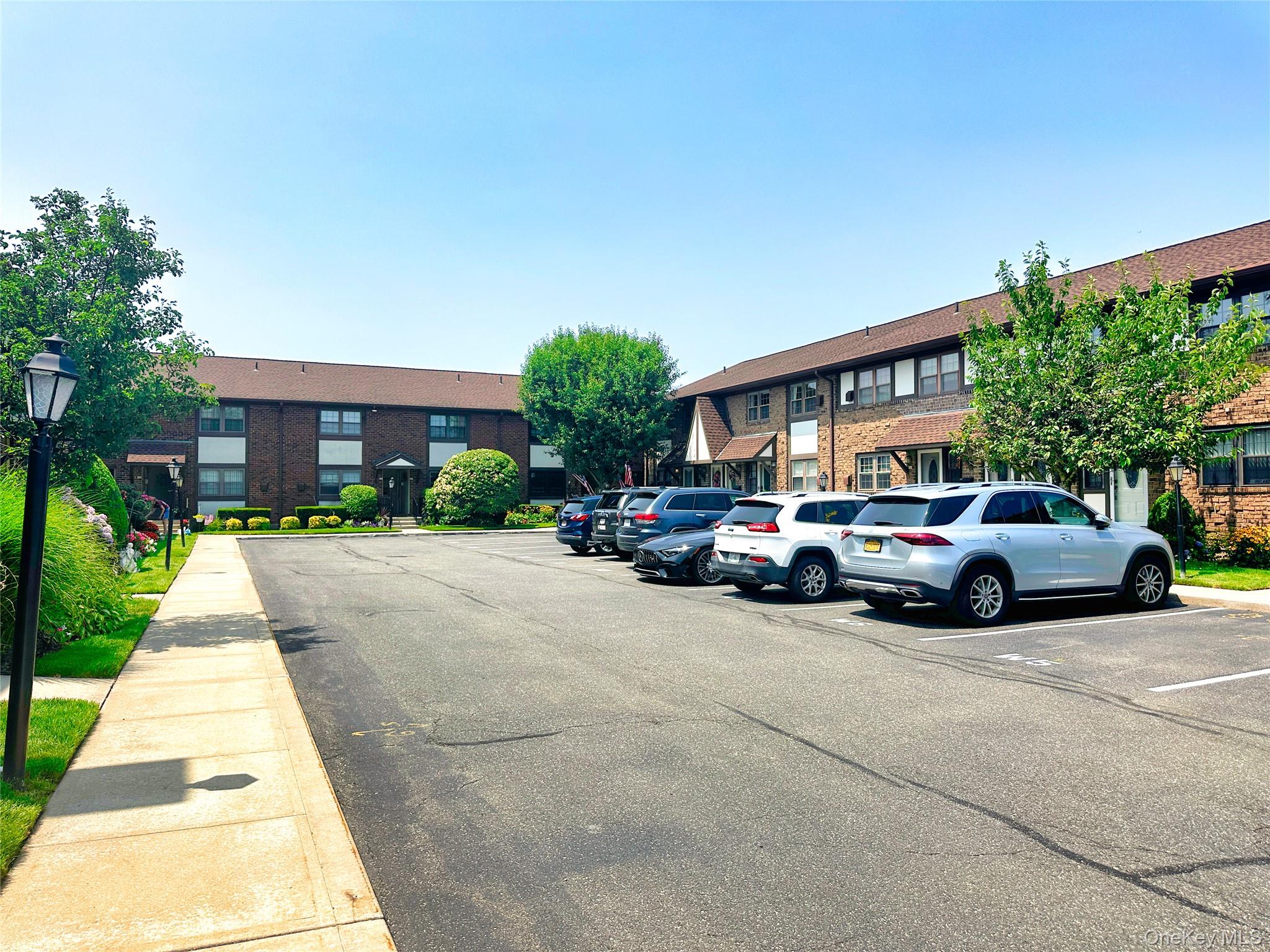 16th image of 445 Mariners Wy, Babylon, NY 11726 | MLS# 1031227