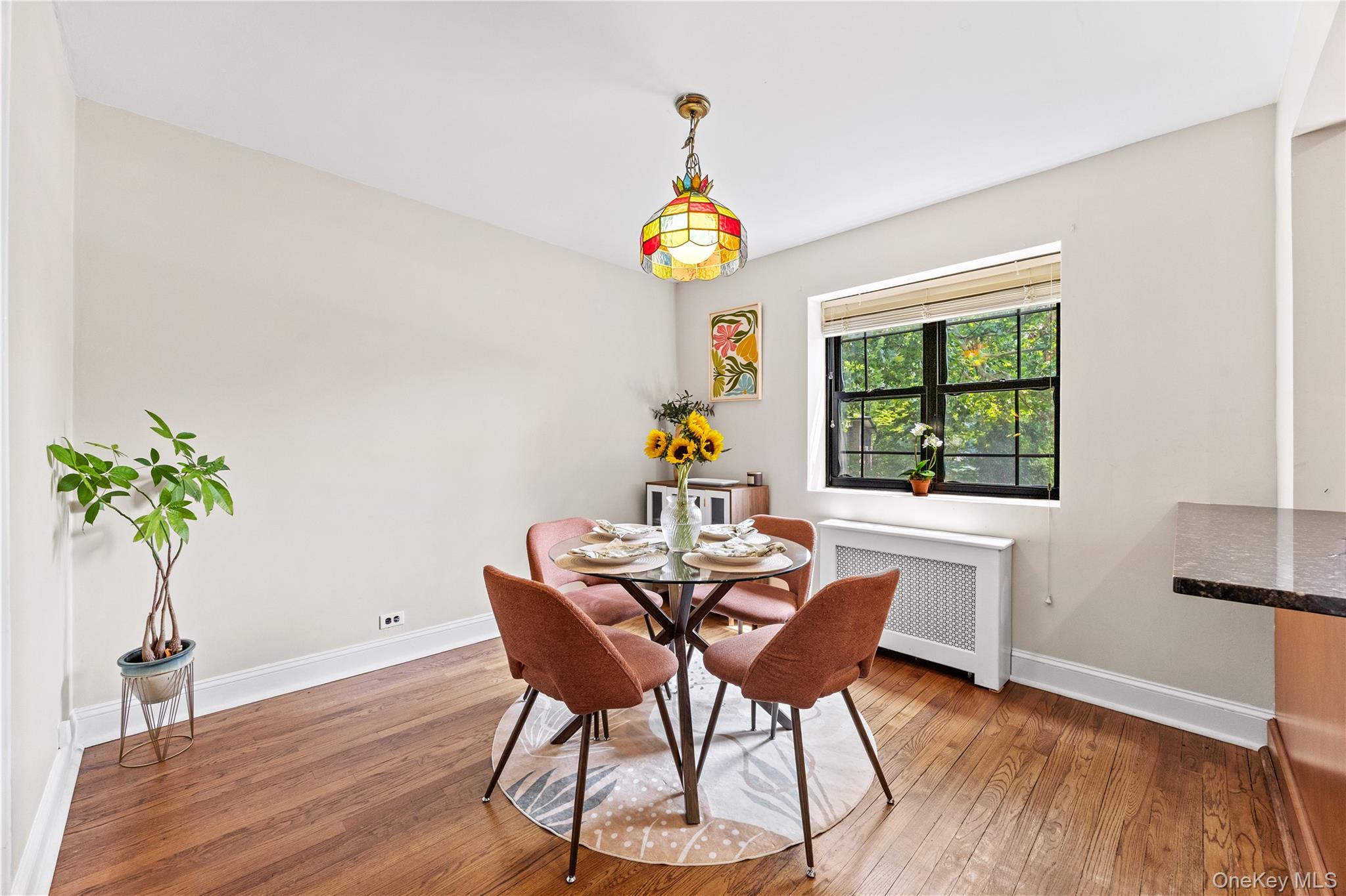 5th image of 20 Manchester Rd, Eastchester, NY 10709