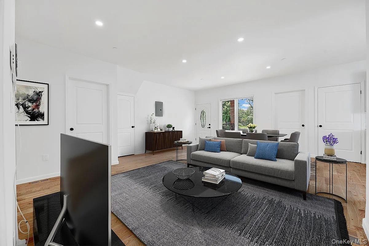 3rd image of 143-86 232Nd St, New York, NY 11413 | MLS# 1031305