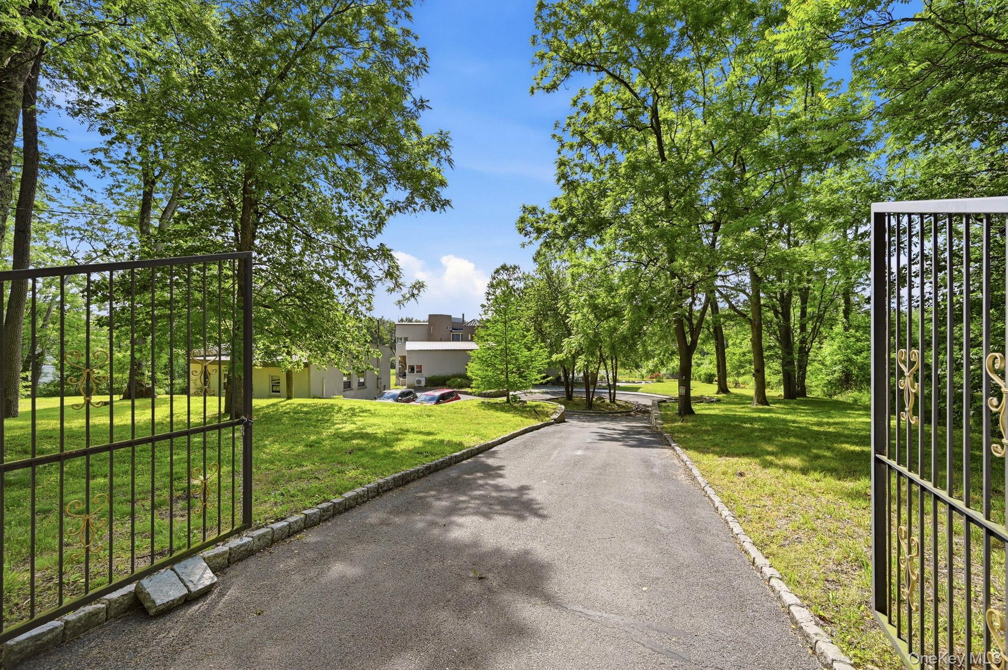 2nd image of 151 Bellvale Lakes Rd, Warwick (town), NY 10990 | MLS# 1031337