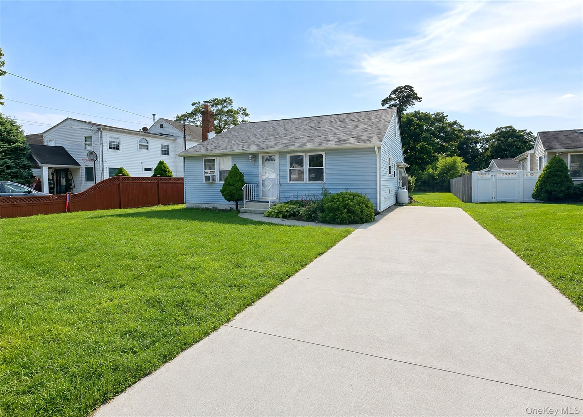 1st image of 10 Midwood Pl, Brookhaven, NY 11738 | MLS# 1031343