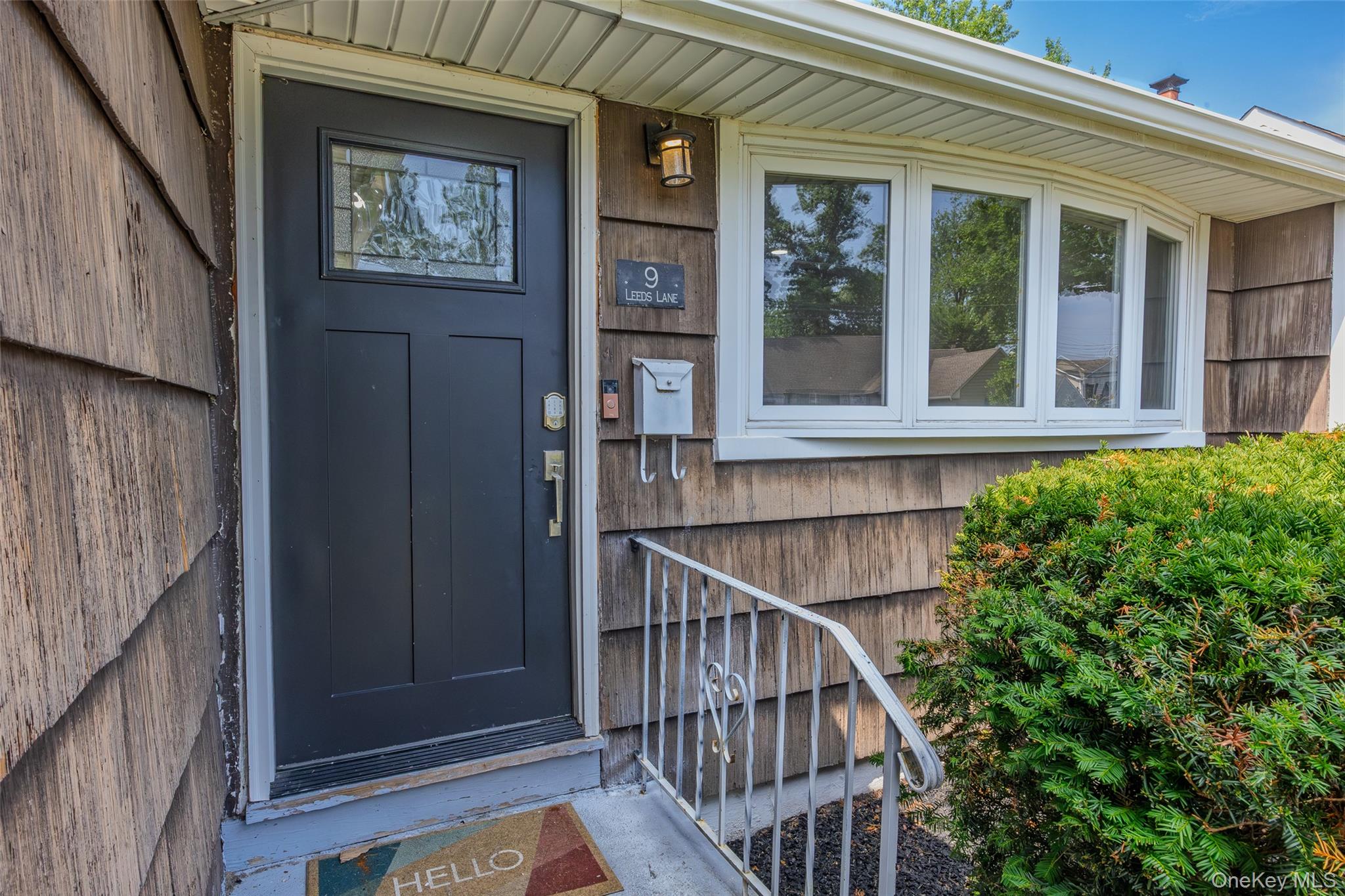 5th image of 9 Leeds Ln, Babylon, NY 11703 | MLS# 1031402