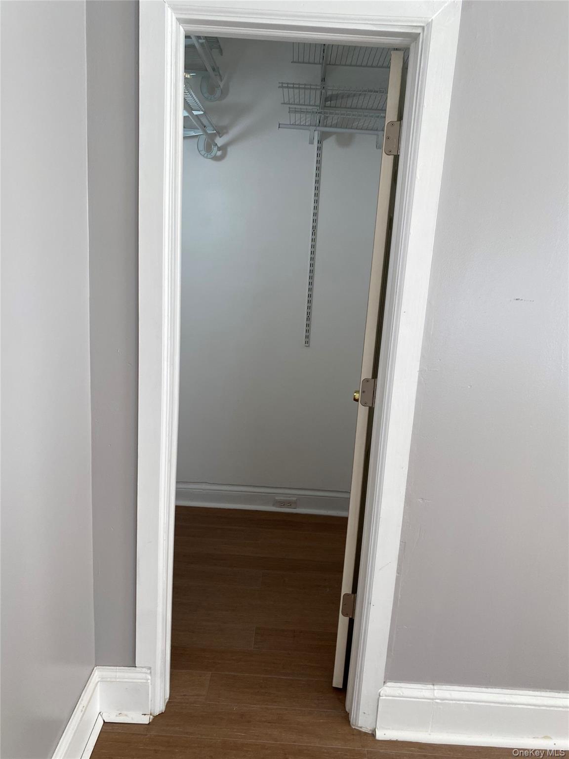 5th image of 3 Taylor Ct, New York, NY 10310 | MLS# 1031409