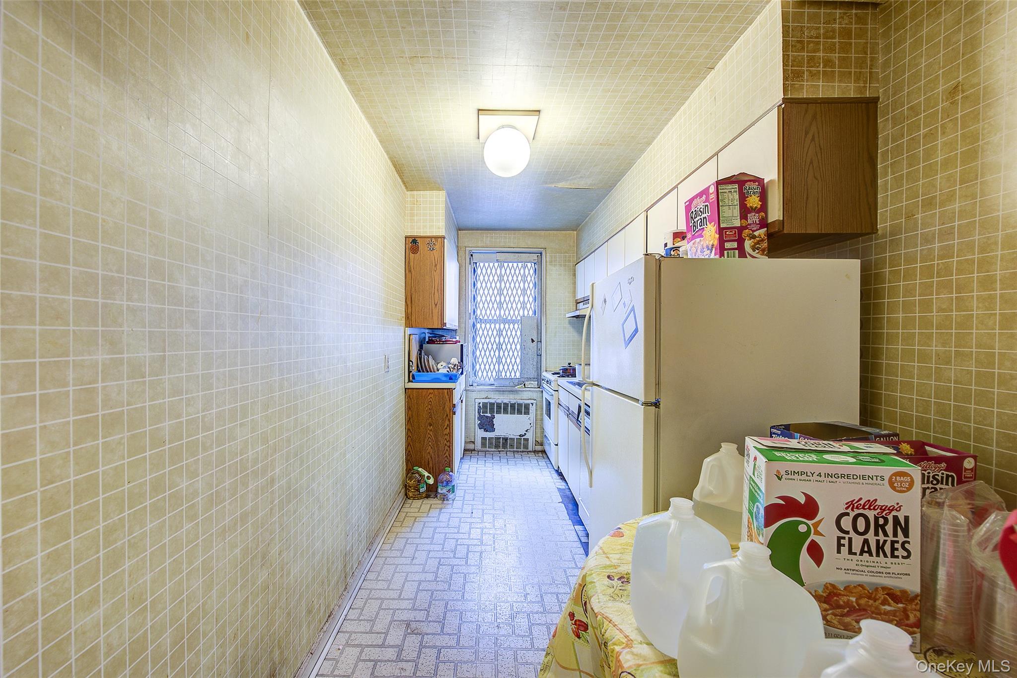 3rd image of 37-27 86Th St, New York, NY 11372