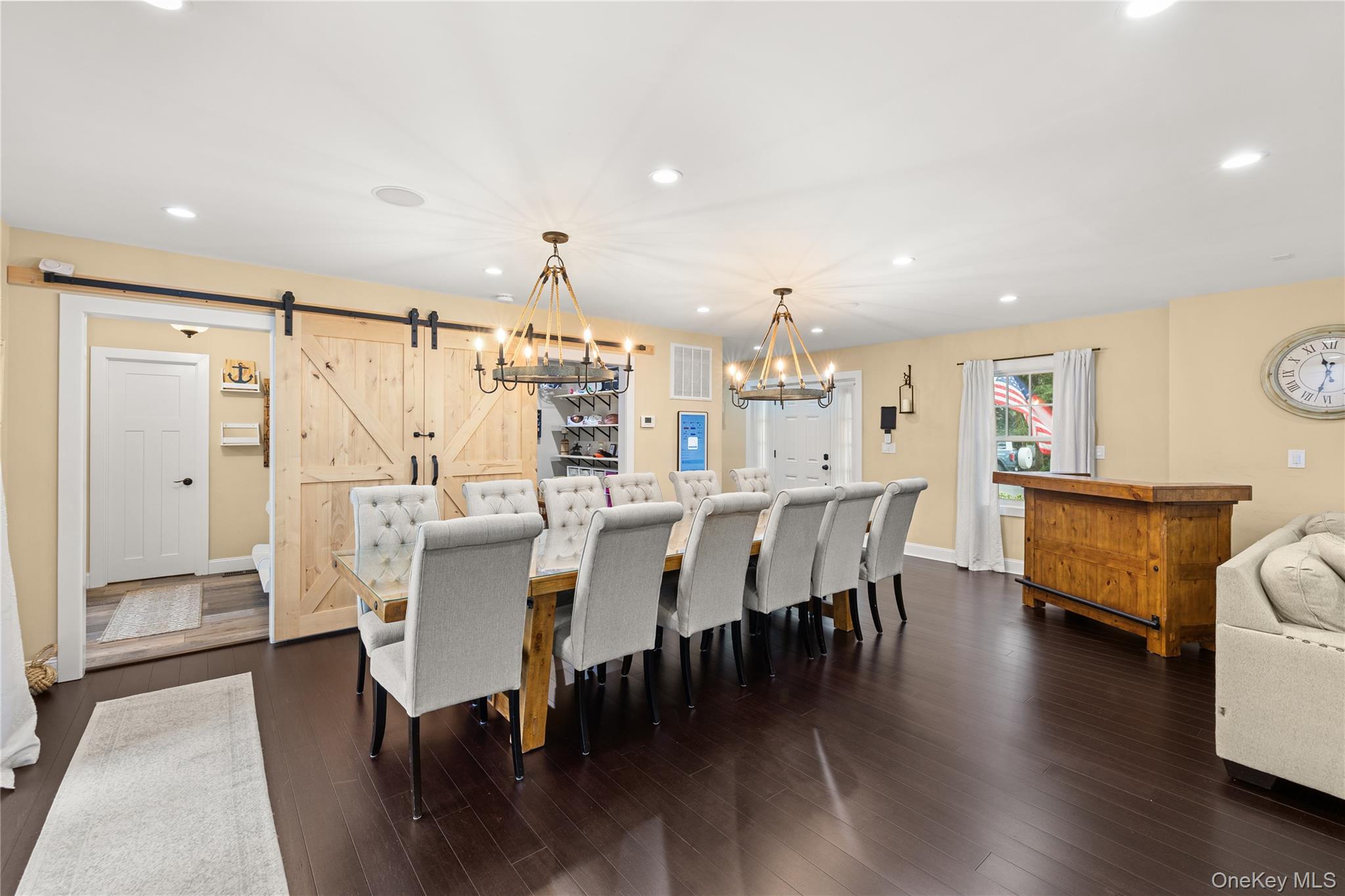 4th image of 101 Frederick Ave, Babylon, NY 11702 | MLS# 1031430