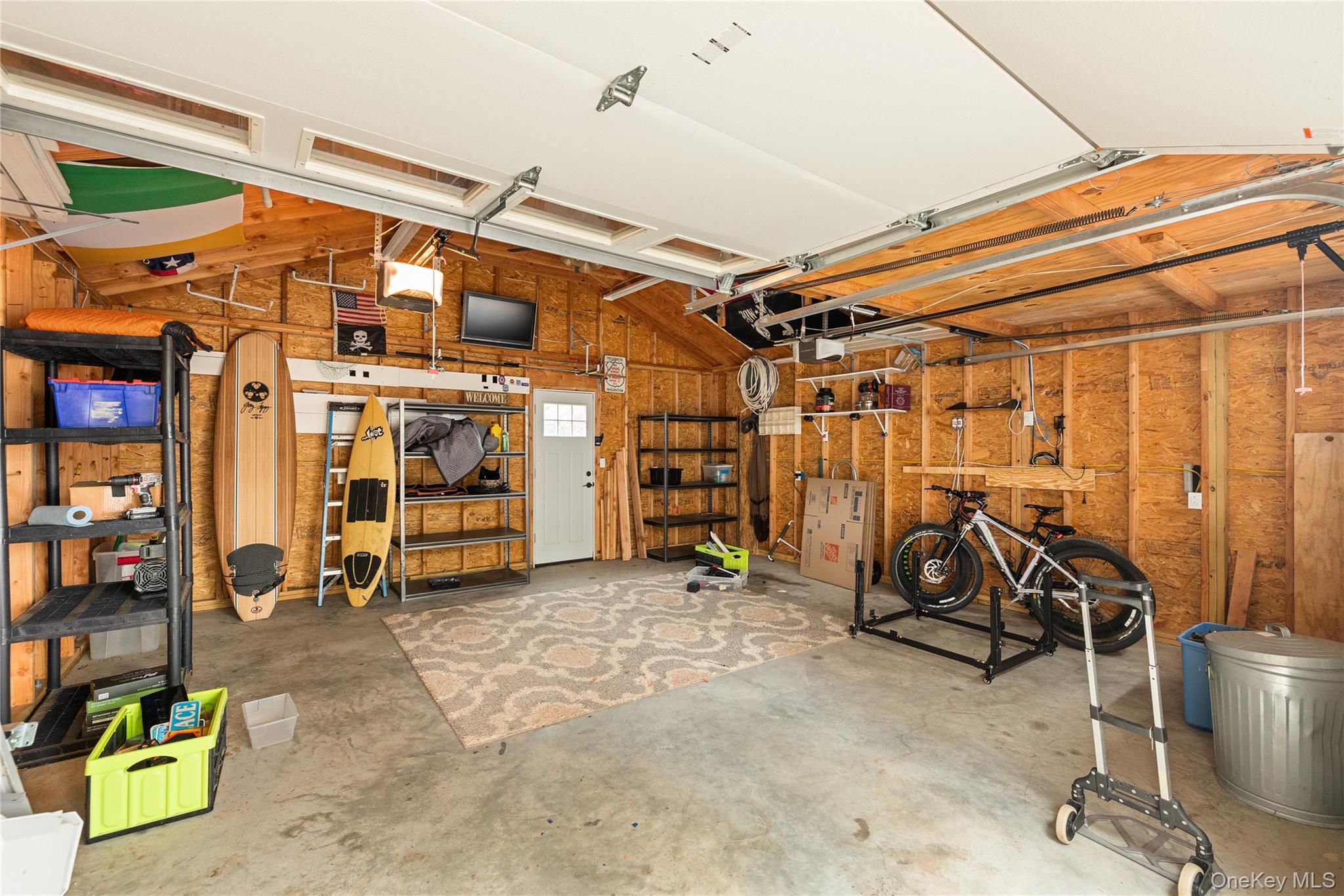 27th image of 101 Frederick Ave, Babylon, NY 11702 | MLS# 1031430
