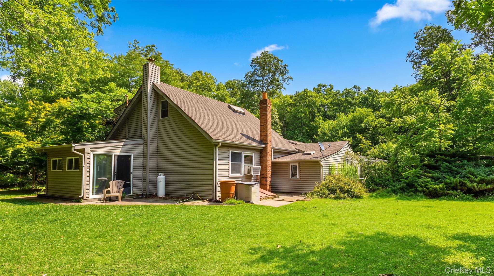 3rd image of 10 Eagle Dr, Brookhaven, NY 11961 | MLS# 1031432