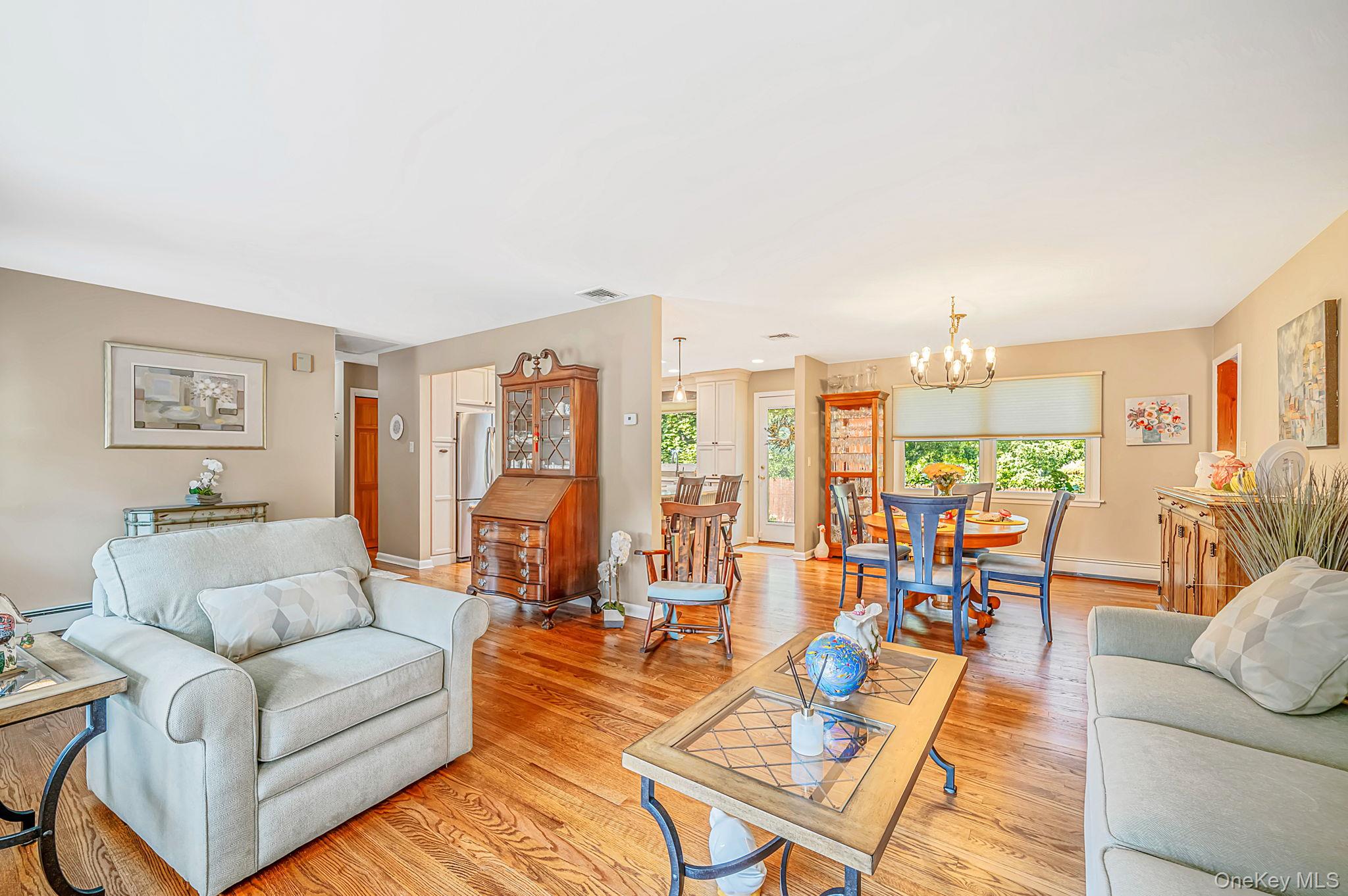 5th image of 46 Marbeth Cir, Brookhaven, NY 11764 | MLS# 1031483