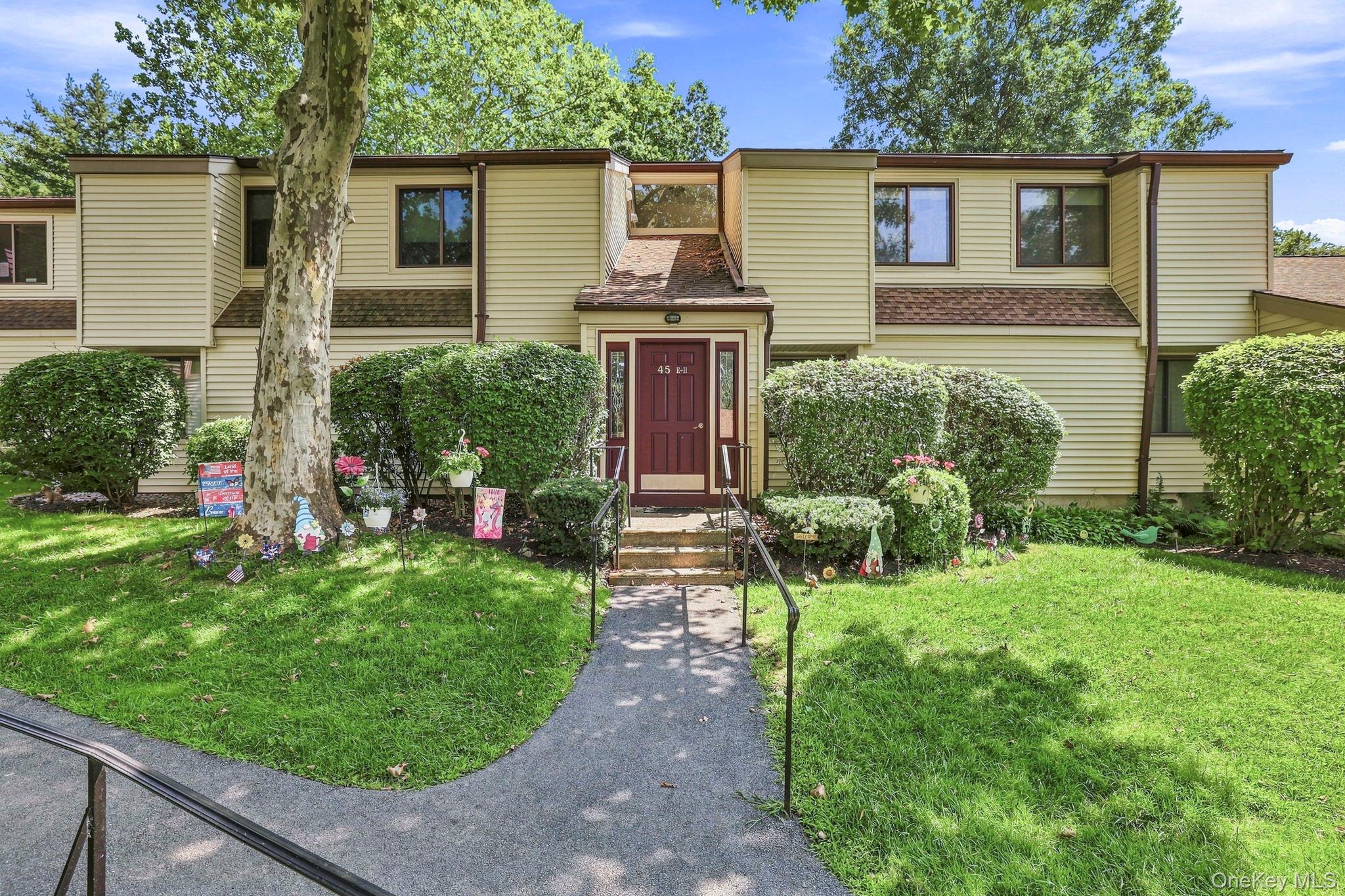 1st image of 45 Jefferson Oval #H, Yorktown, NY 10598 | MLS# 1031552