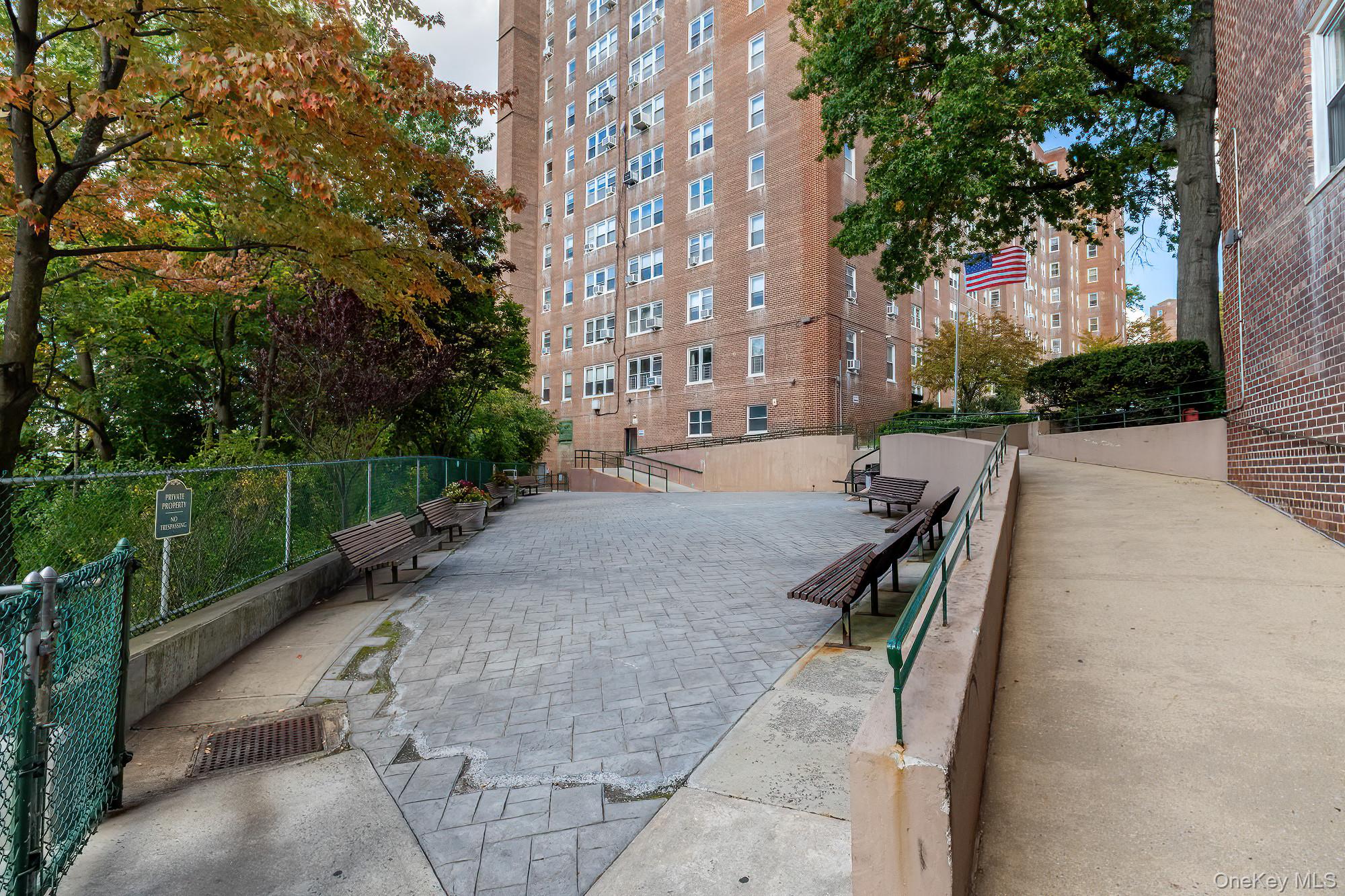 2nd image of 25 Knls Crescent, New York, NY 10463