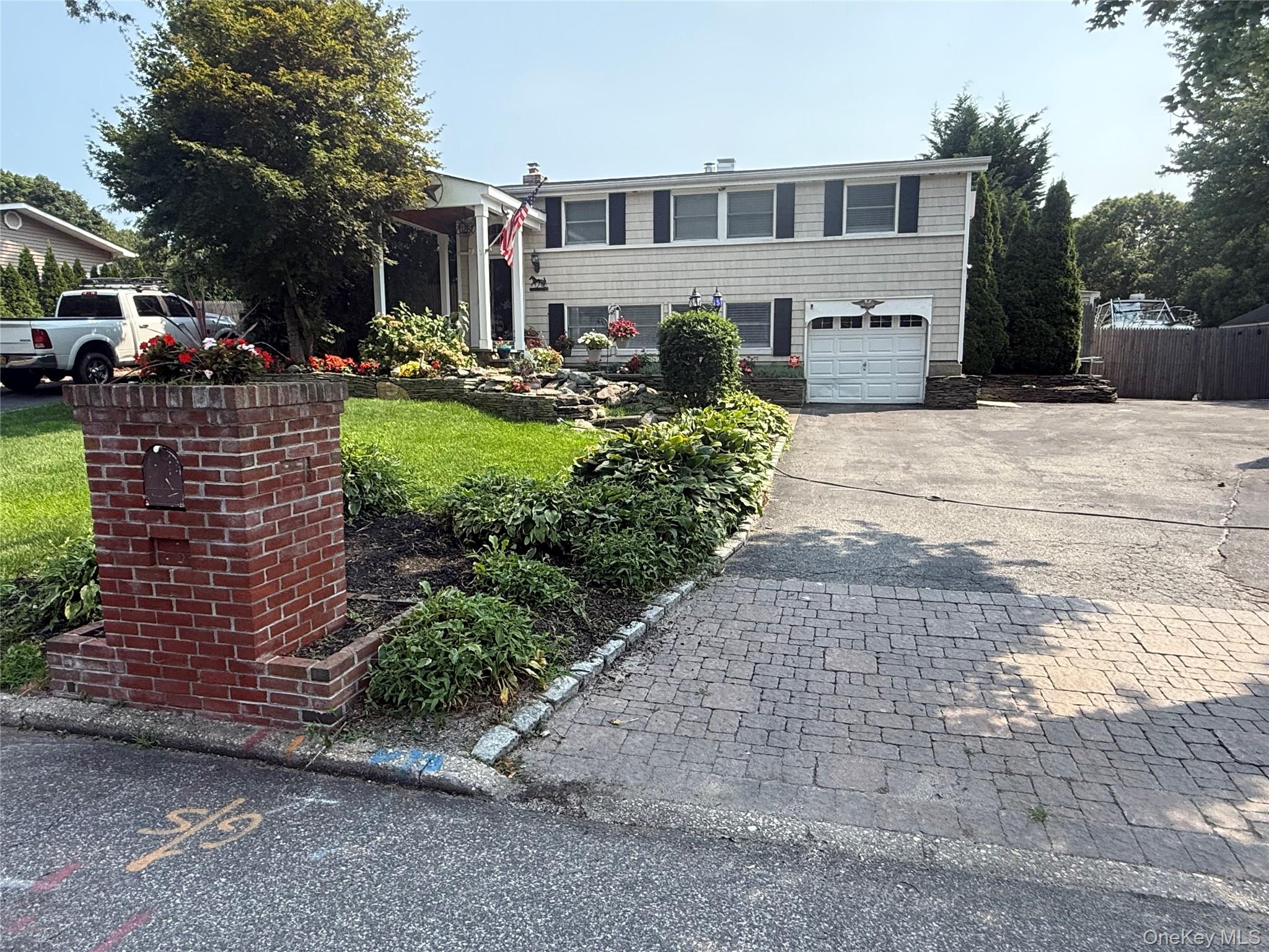 3rd image of 14 Fairway Dr, Brookhaven, NY 11776 | MLS# 1031586
