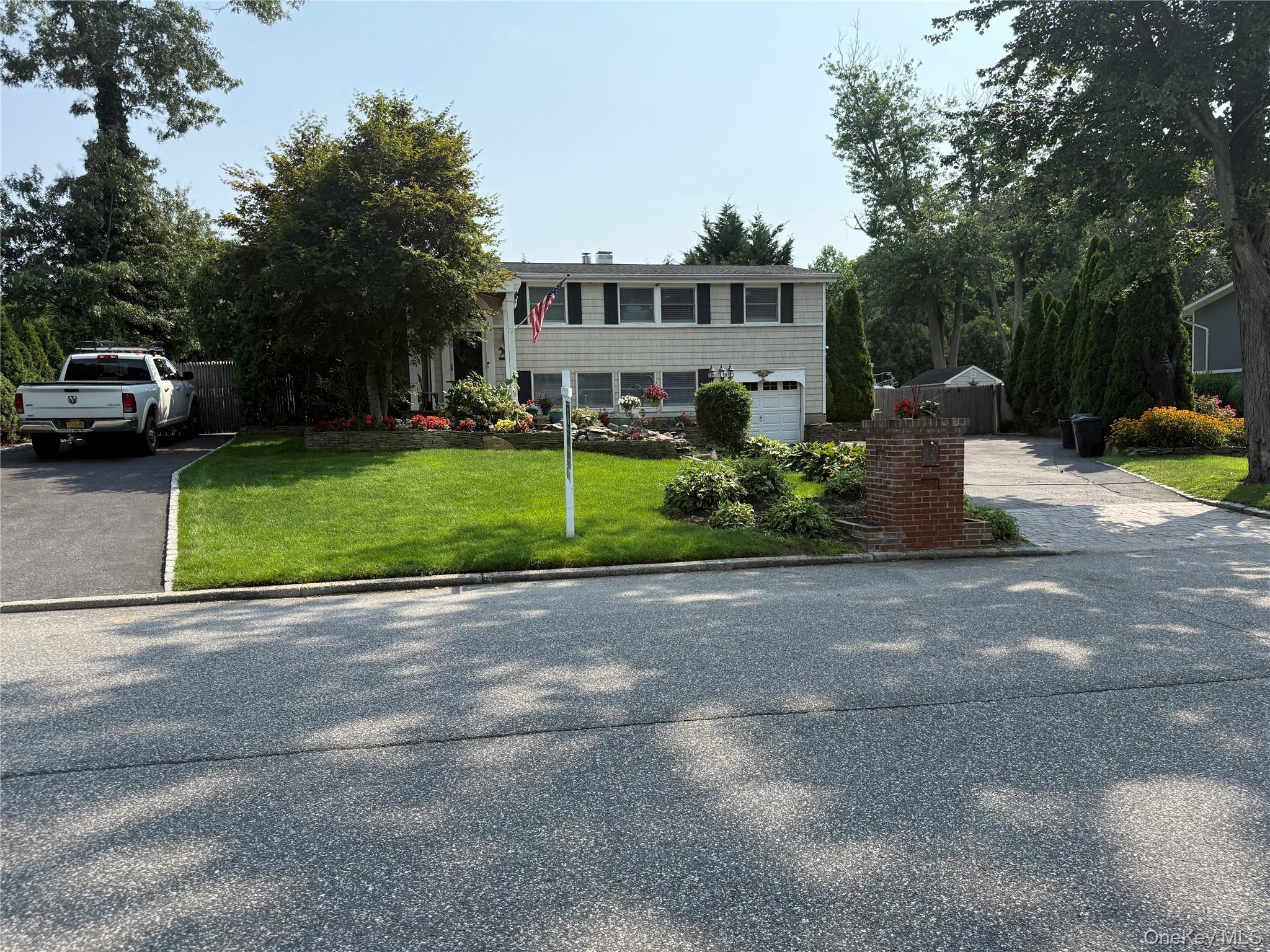 2nd image of 14 Fairway Dr, Brookhaven, NY 11776 | MLS# 1031586