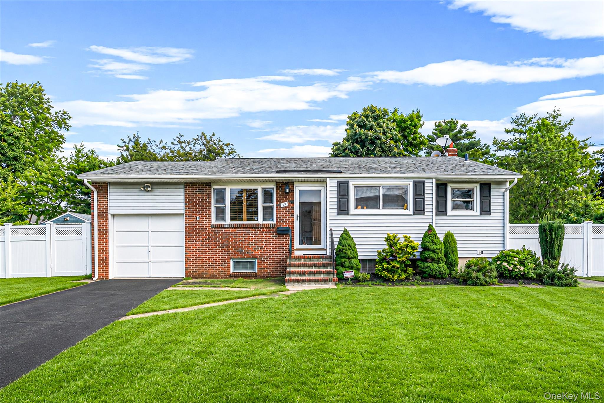 2nd image of 25 Merritt St, Babylon, NY 11757 | MLS# 1031599