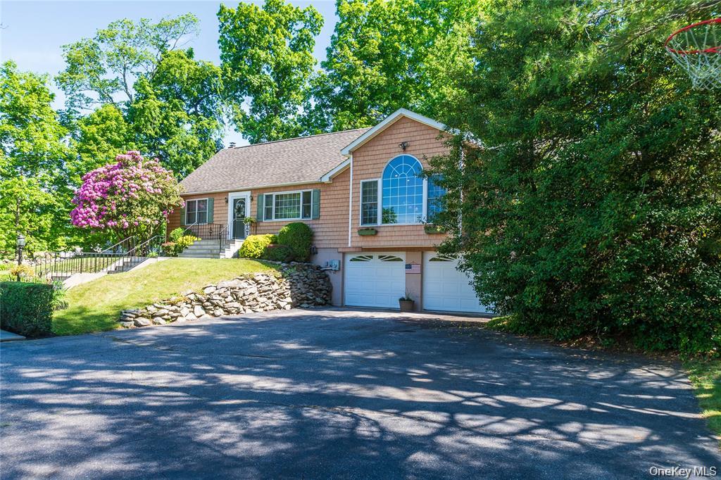 3rd image of 31 Bendlin Ln, Wallkill, NY 10932 | MLS# 1031608